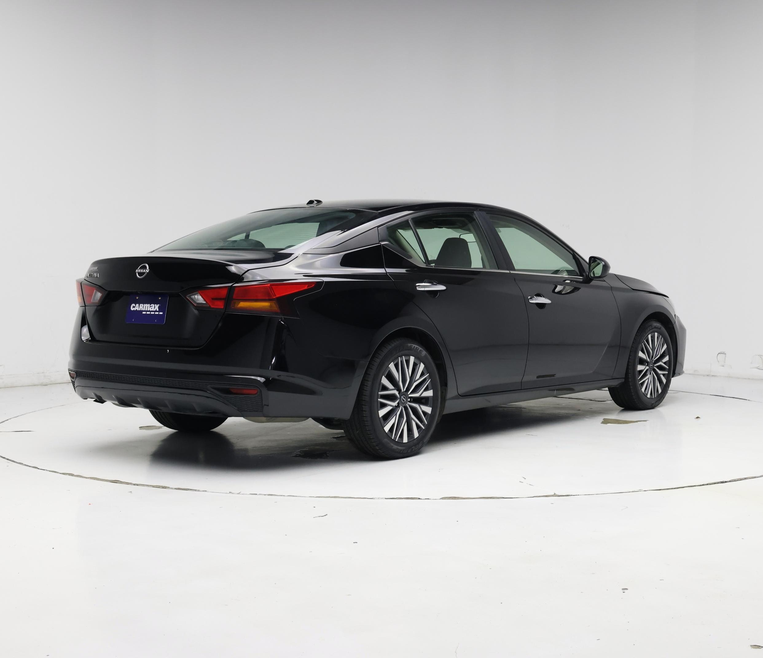 Thumbnail: 2025 Nissan Altima - 8