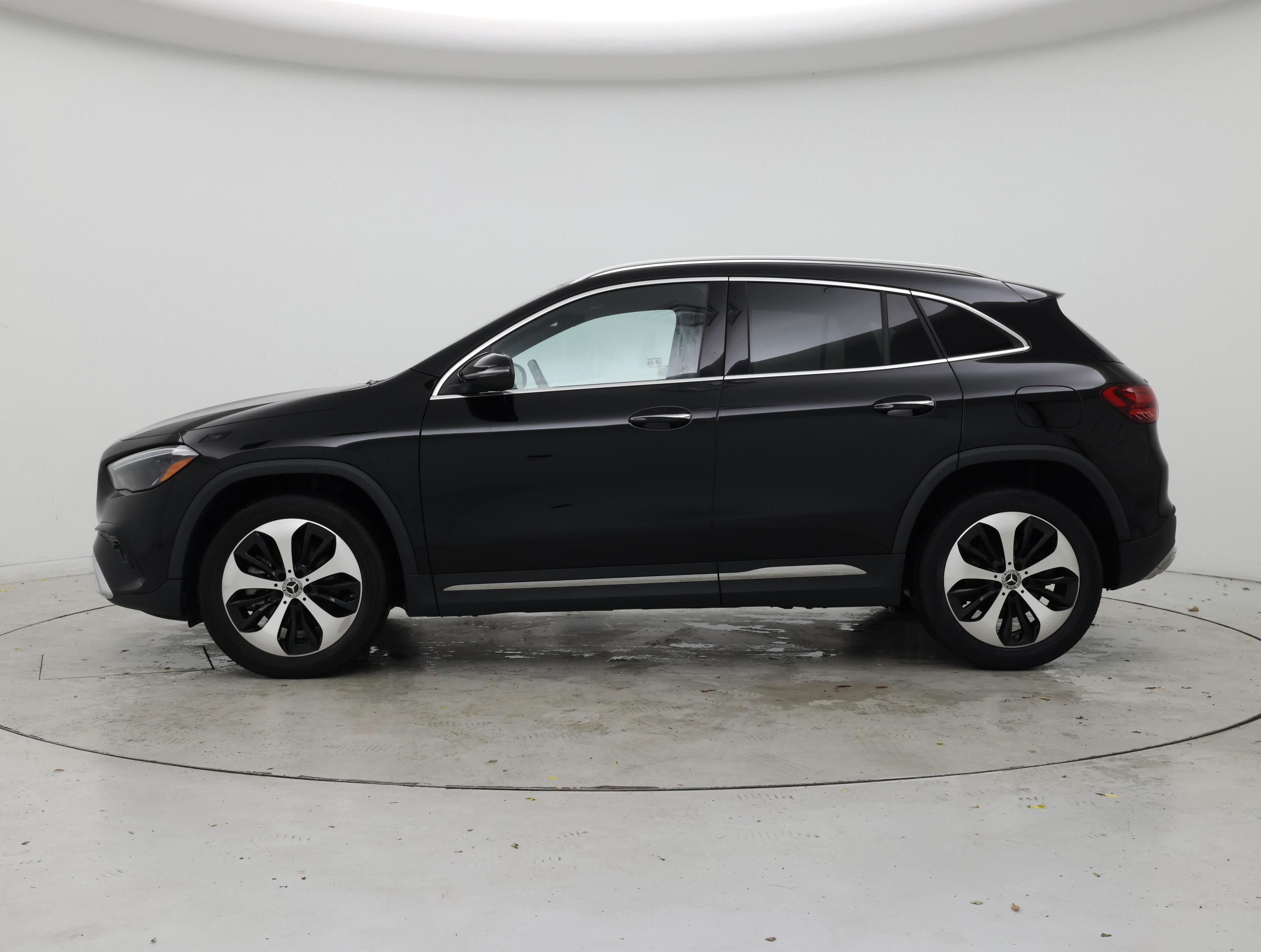 Thumbnail: 2025 Mercedes-Benz GLA - 3