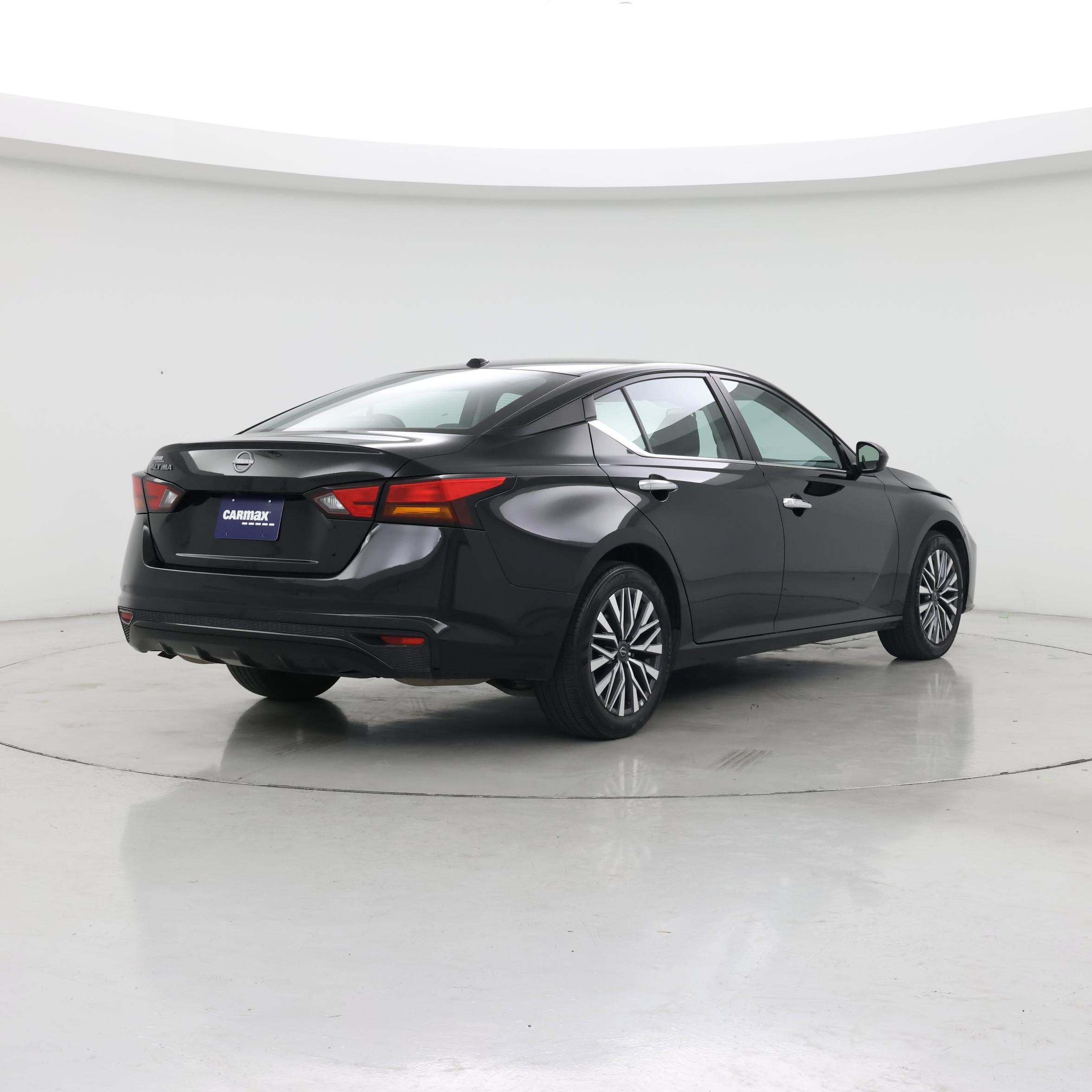 Thumbnail: 2025 Nissan Altima - 8