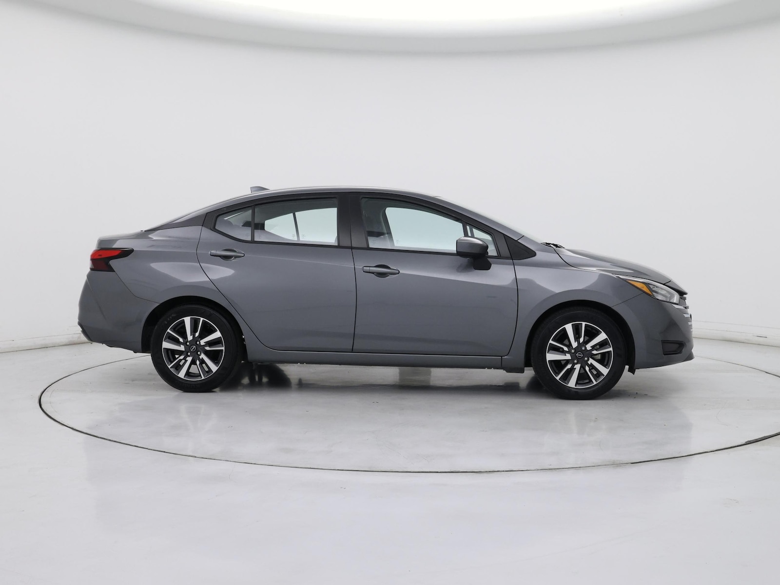 2025 Nissan Versa Sedan SV - Photo 8