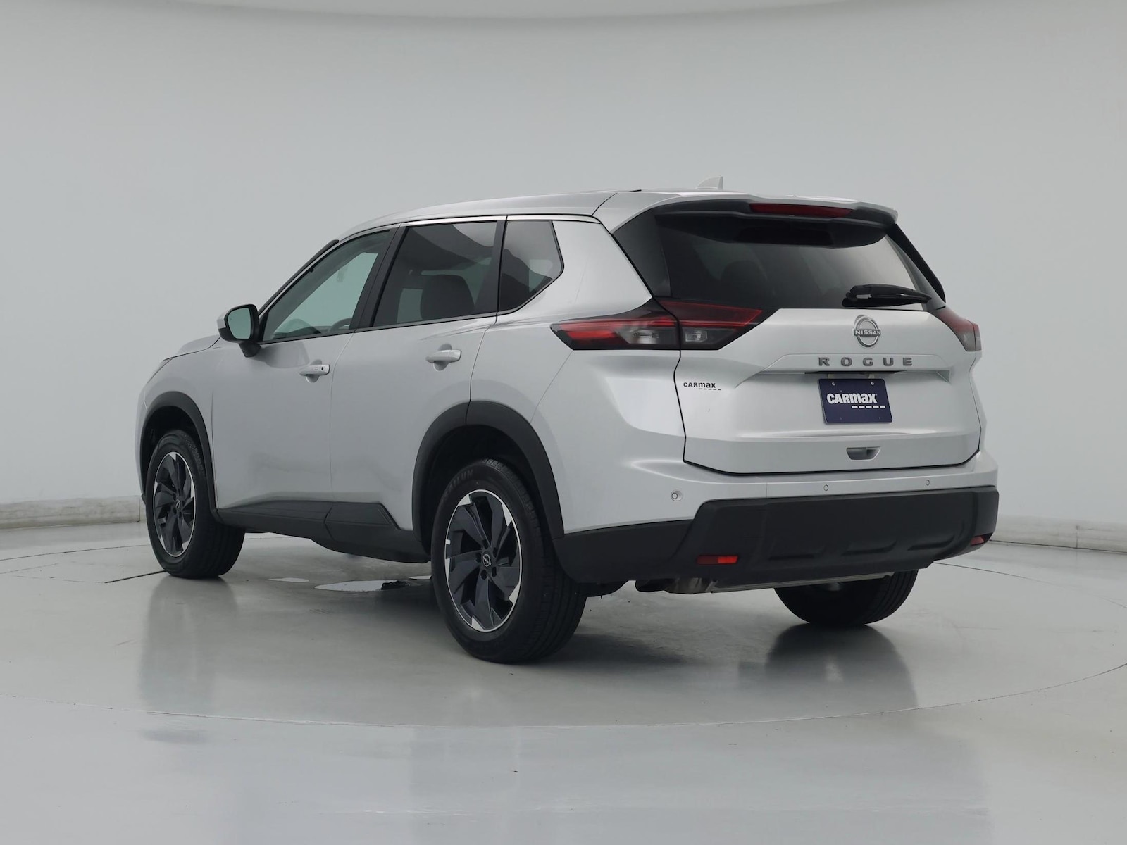 2025 Nissan Rogue SV - Photo 3
