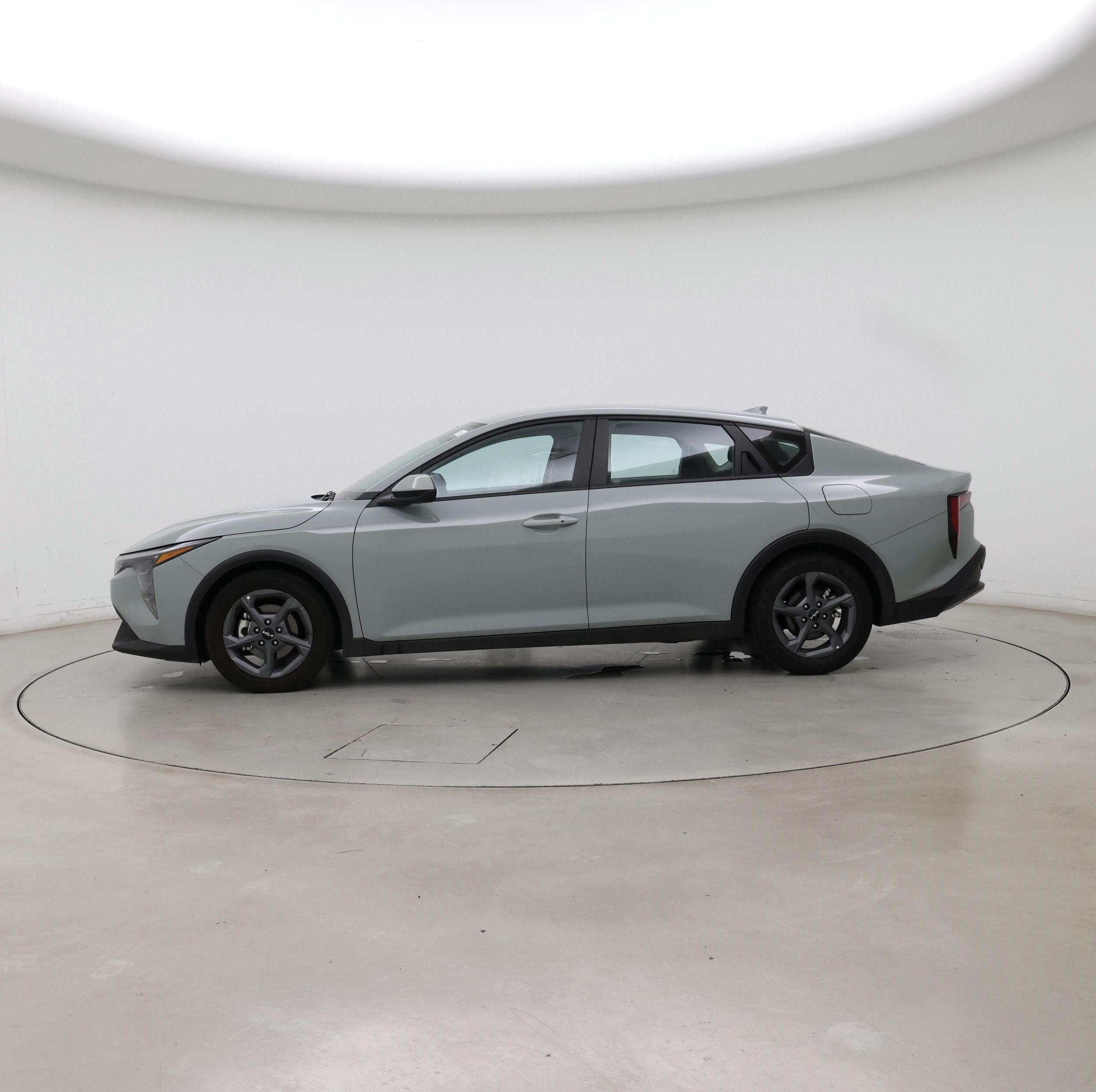 Thumbnail: 2025 Kia K4 - 3