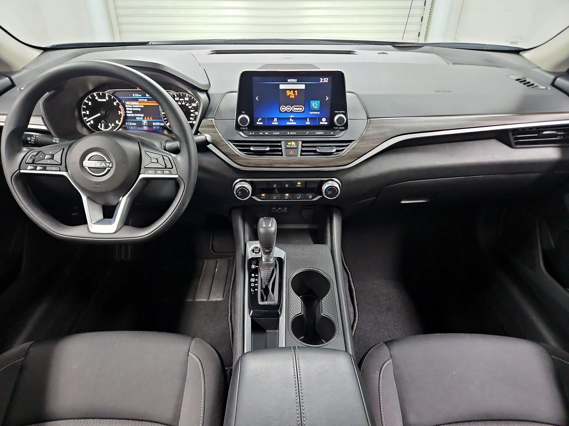 Thumbnail: 2025 Nissan Altima - 9