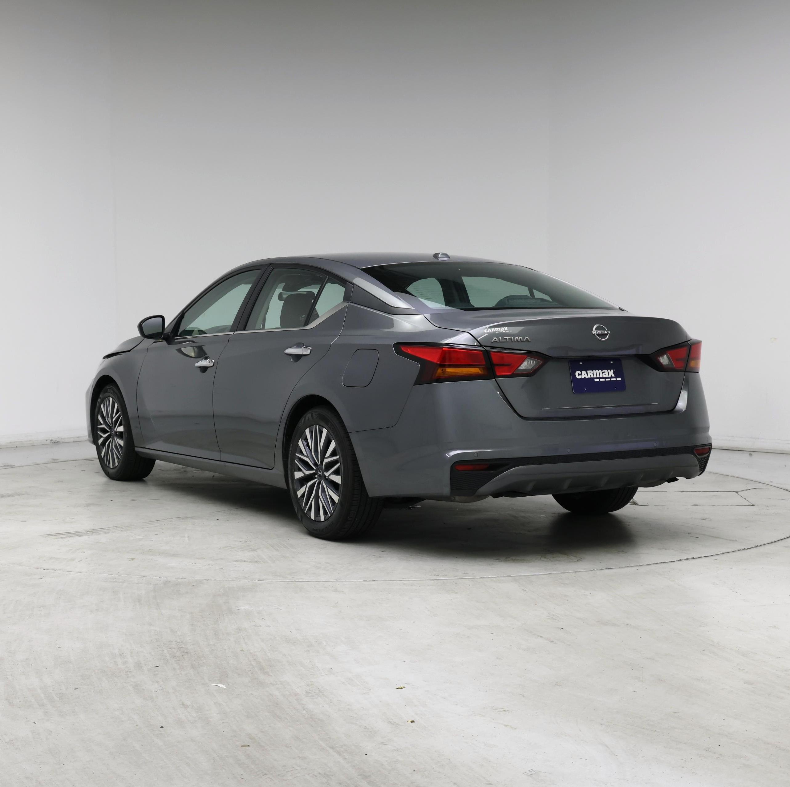 Thumbnail: 2025 Nissan Altima - 2