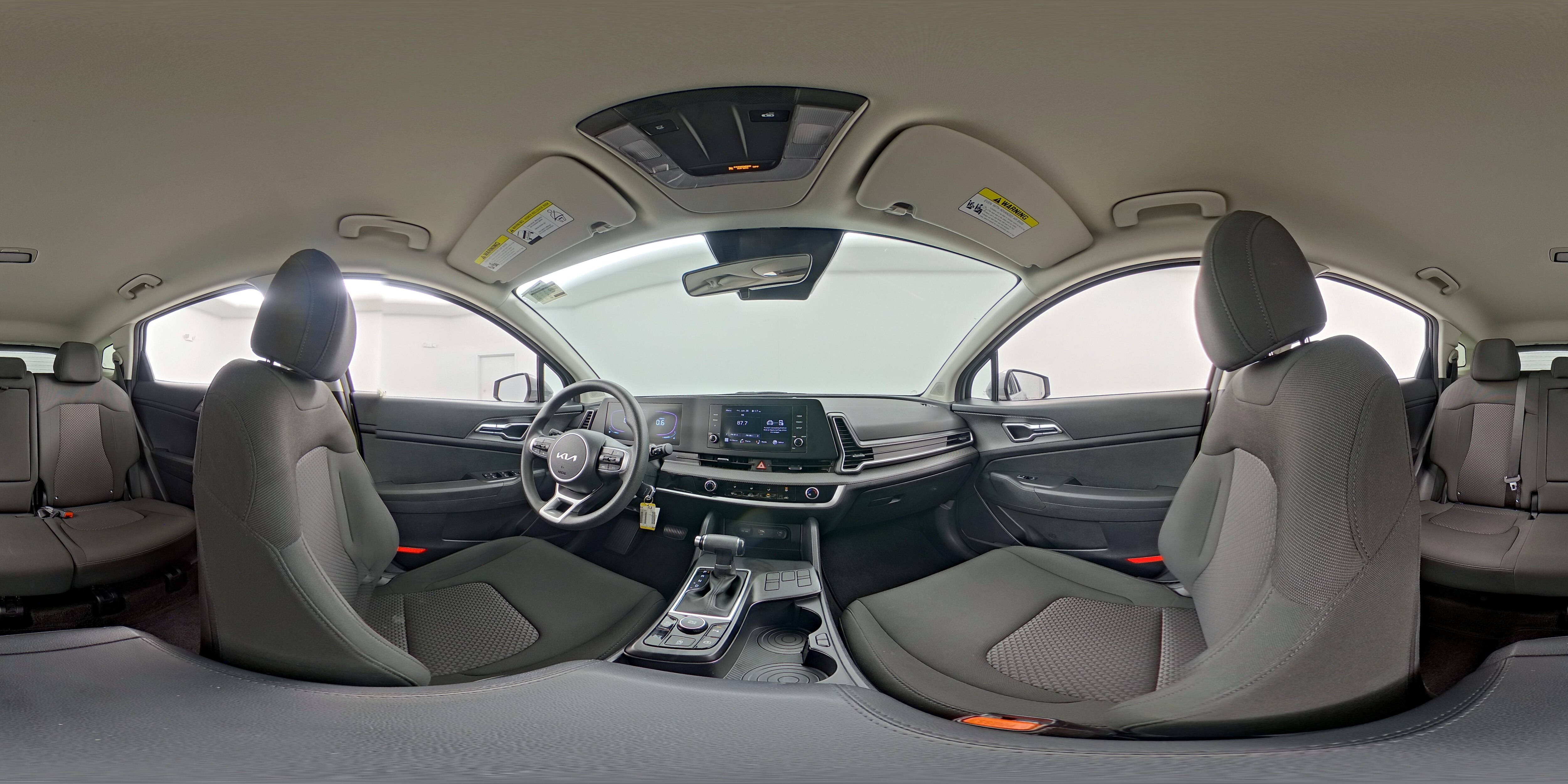 2025 Kia Sportage LX - Photo 24