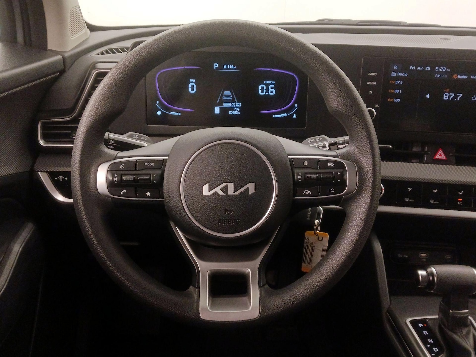 2025 Kia Sportage LX - Photo 11