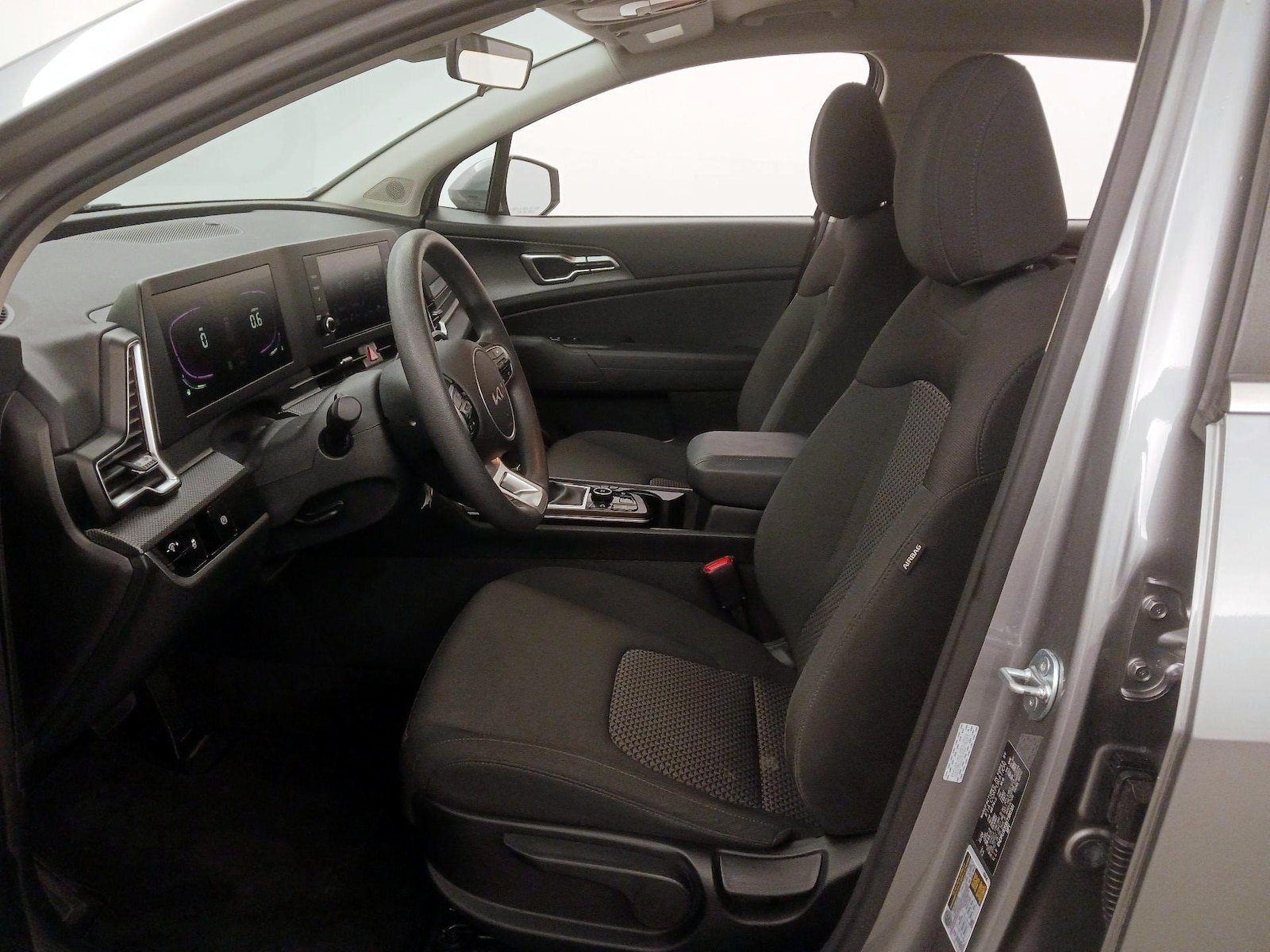 2025 Kia Sportage LX - Photo 12