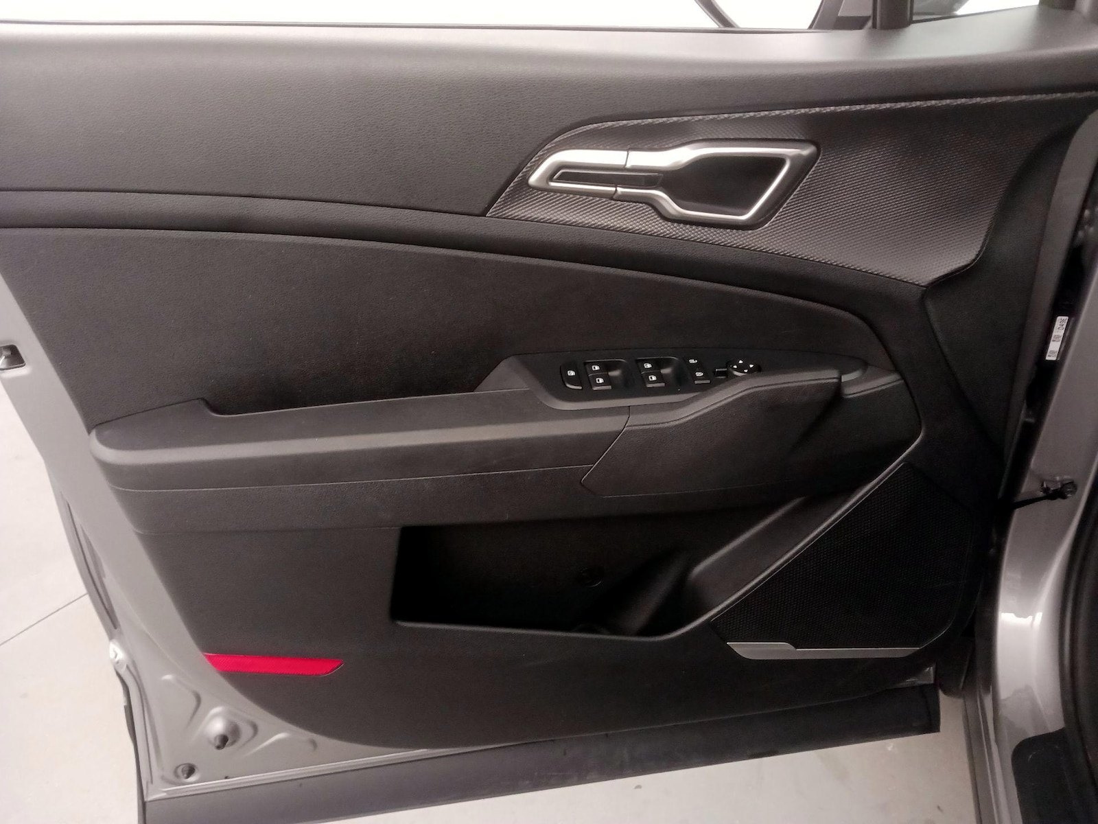 2025 Kia Sportage LX - Photo 13