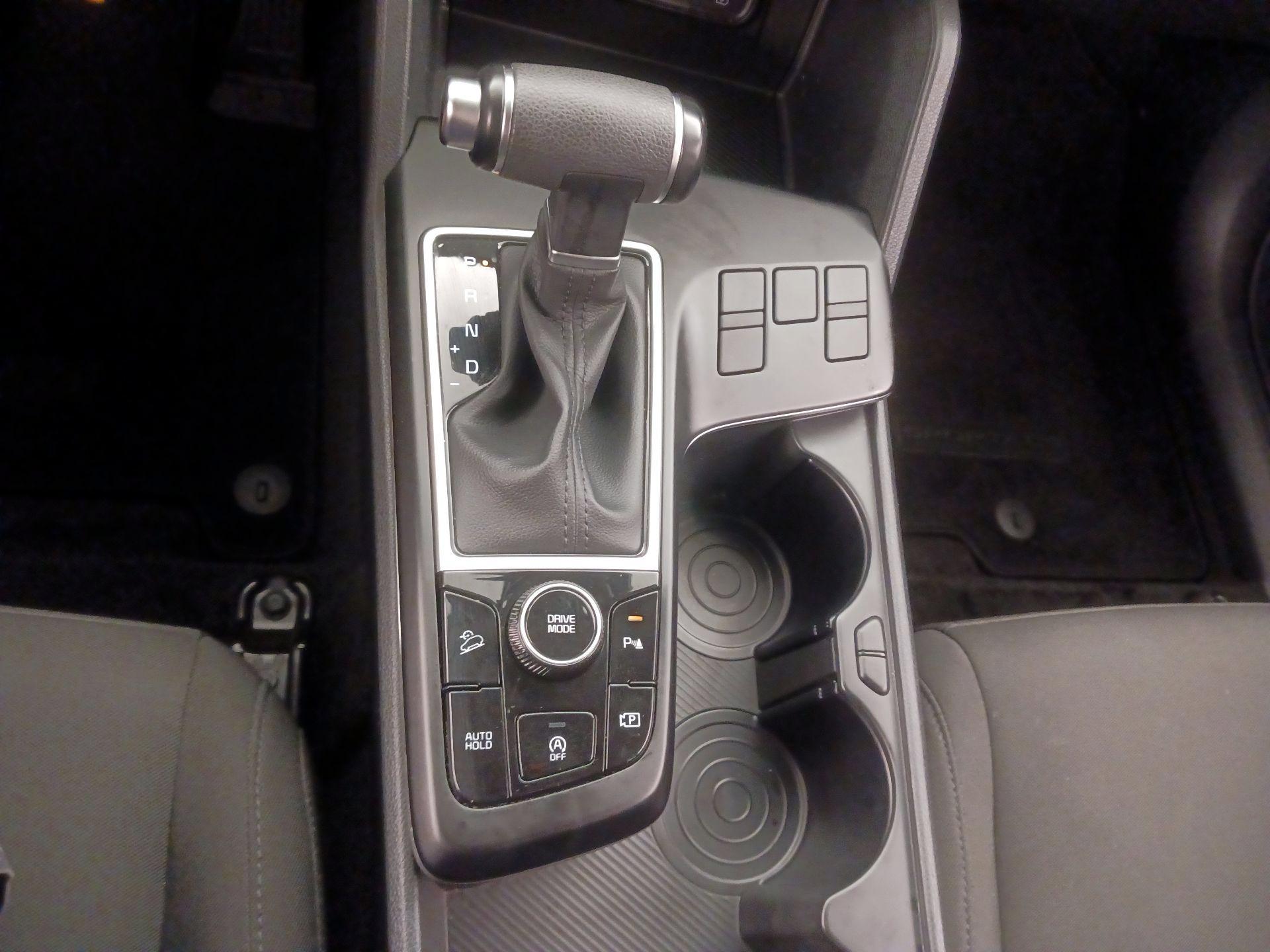 Thumbnail: 2025 Kia Sportage - 17