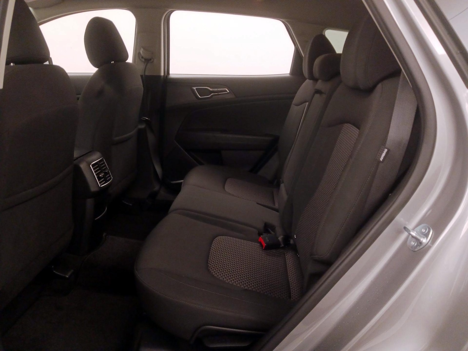 2025 Kia Sportage LX - Photo 20