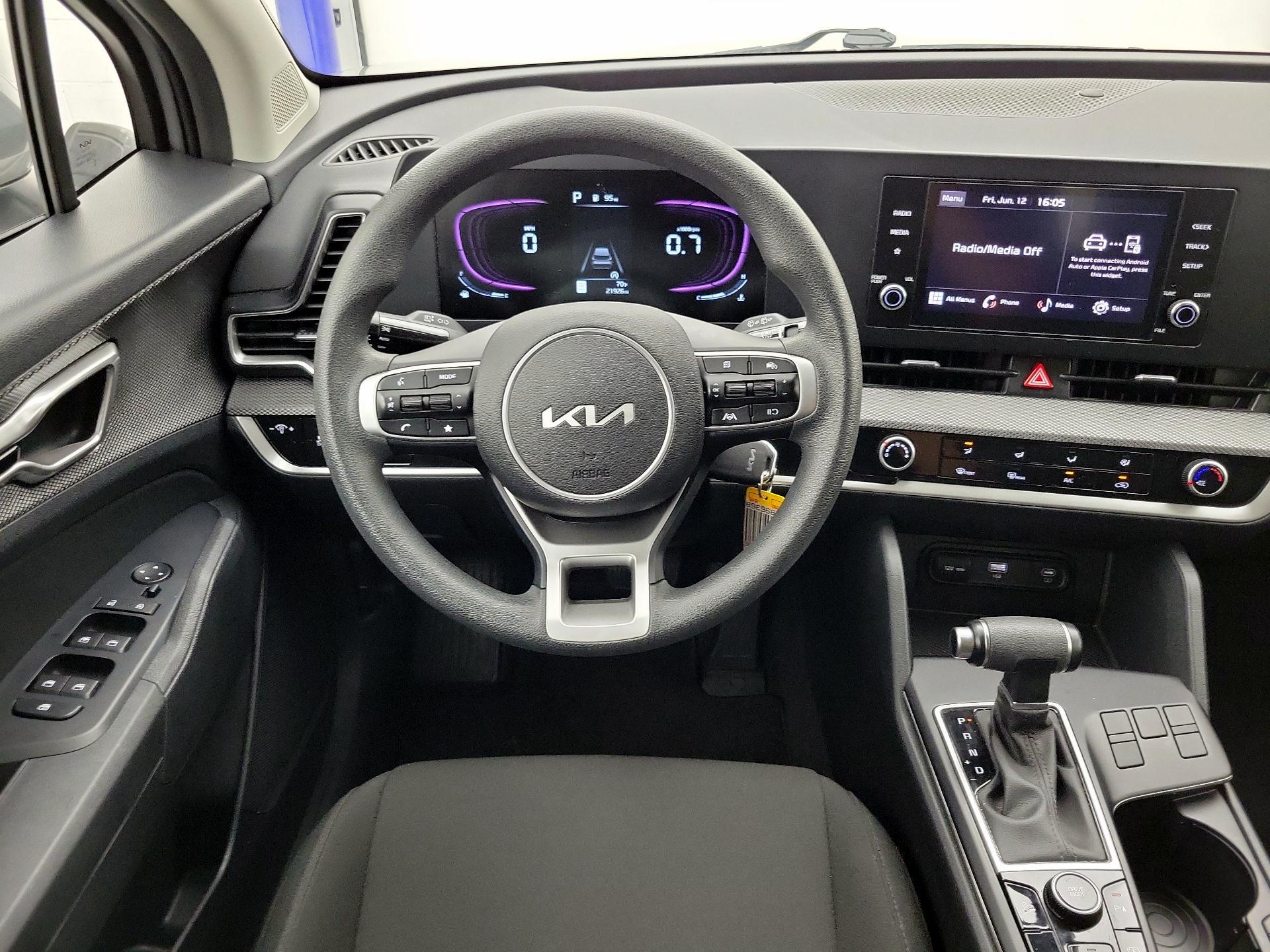 Thumbnail: 2025 Kia Sportage - 10
