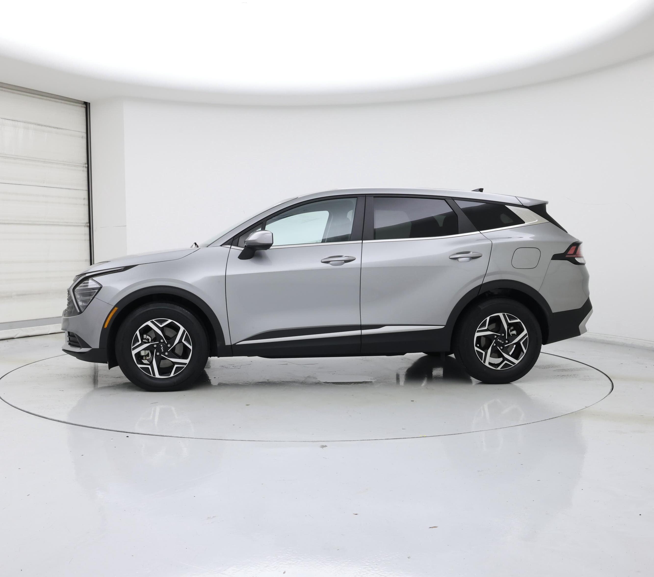 Thumbnail: 2025 Kia Sportage - 3