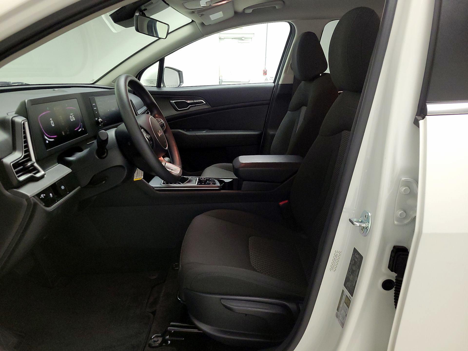 Thumbnail: 2025 Kia Sportage - 11