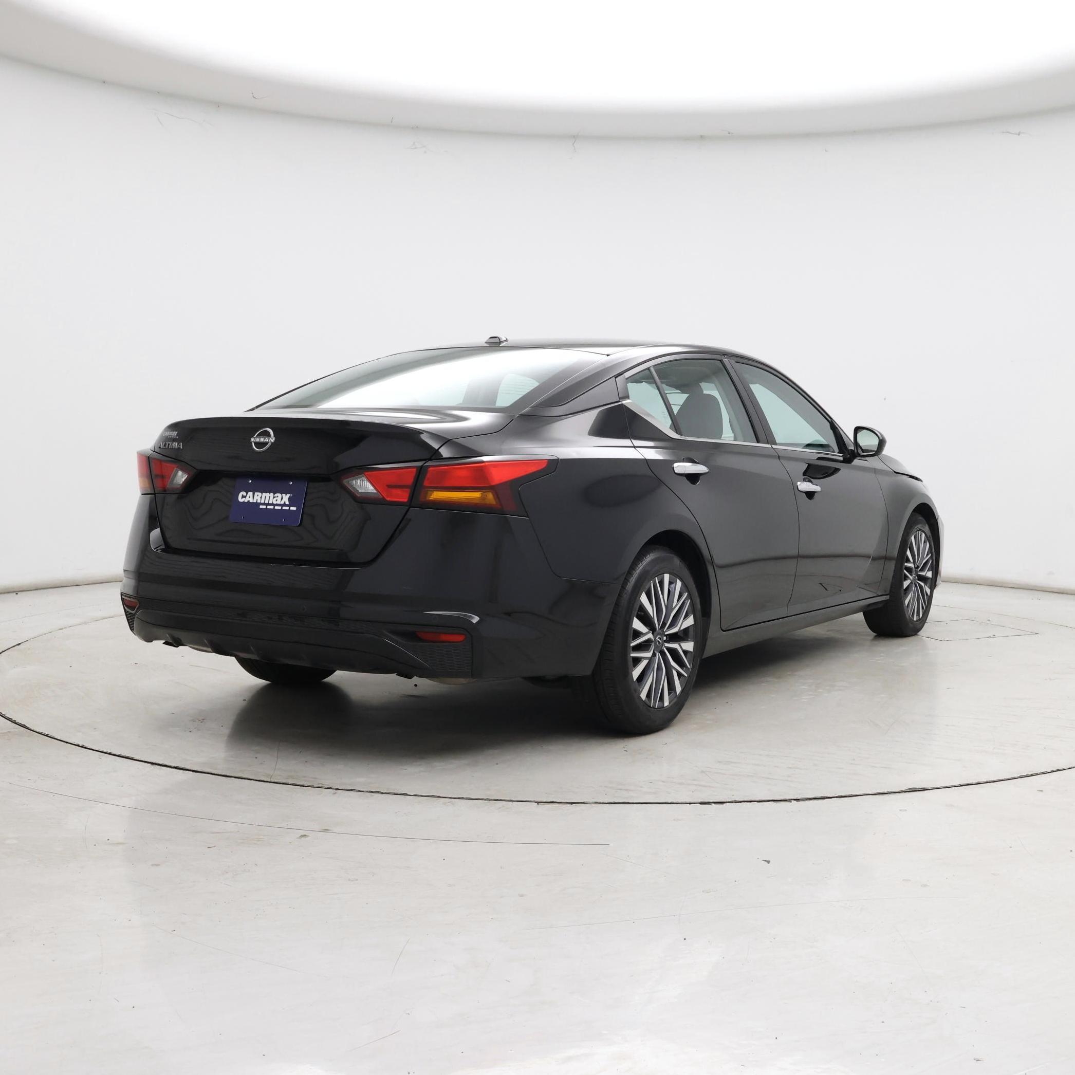 Thumbnail: 2025 Nissan Altima - 8