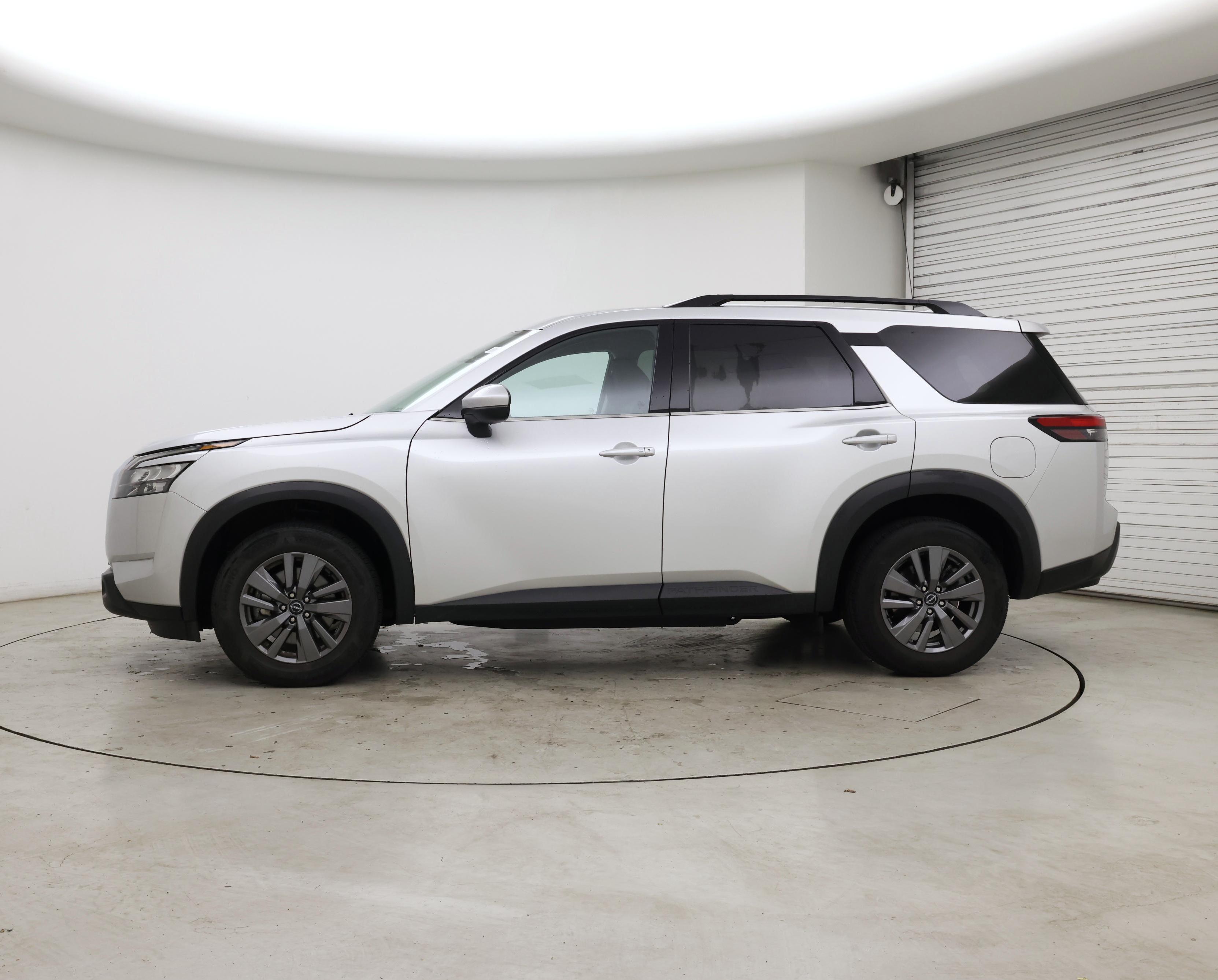 Thumbnail: 2025 Nissan Pathfinder - 3