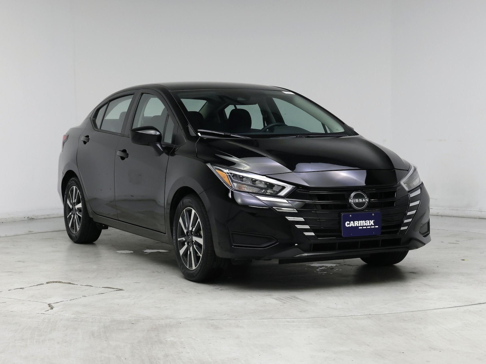 2025 Nissan Versa Sedan SV - Photo 2