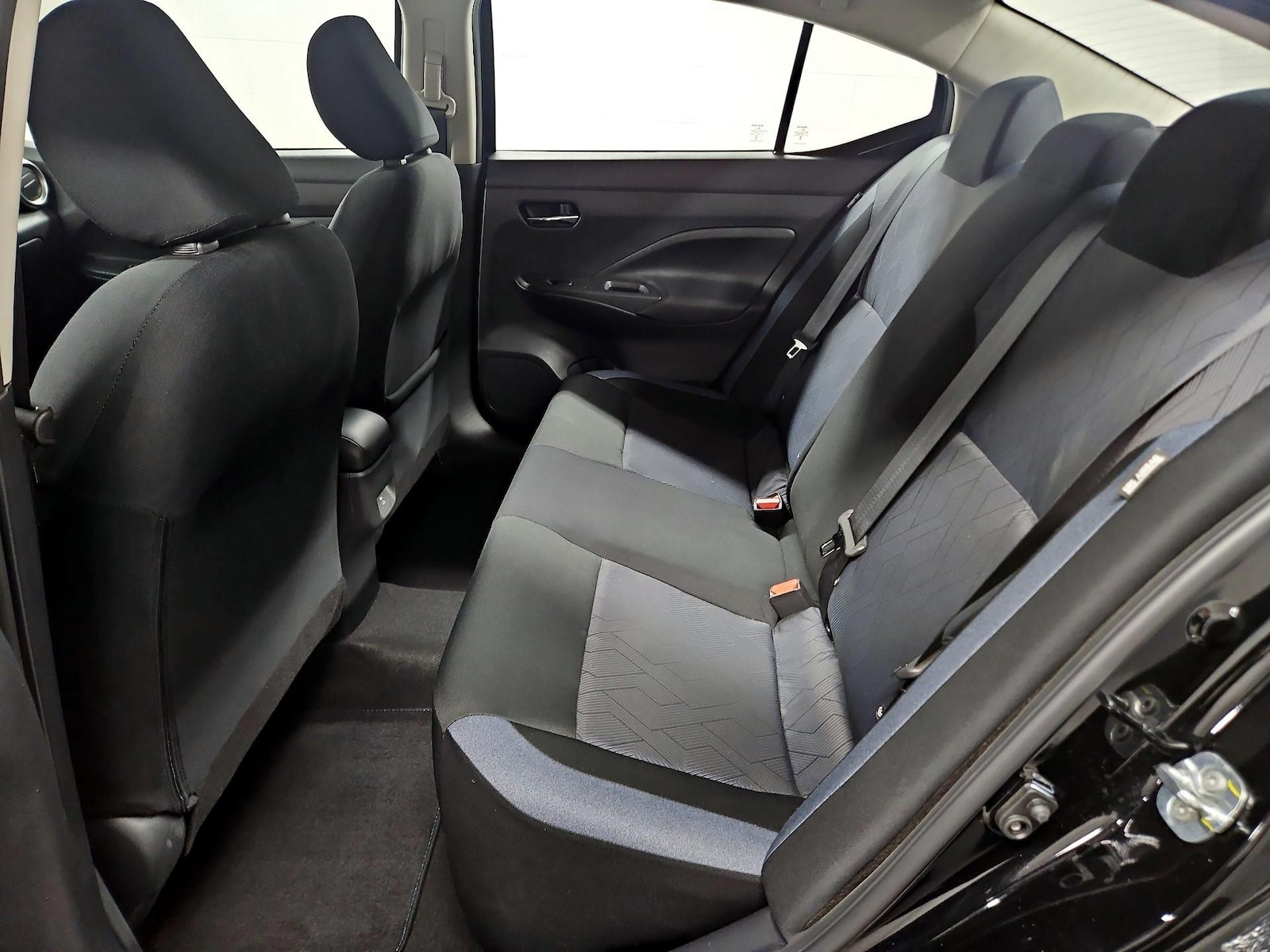 2025 Nissan Versa Sedan SV - Photo 20