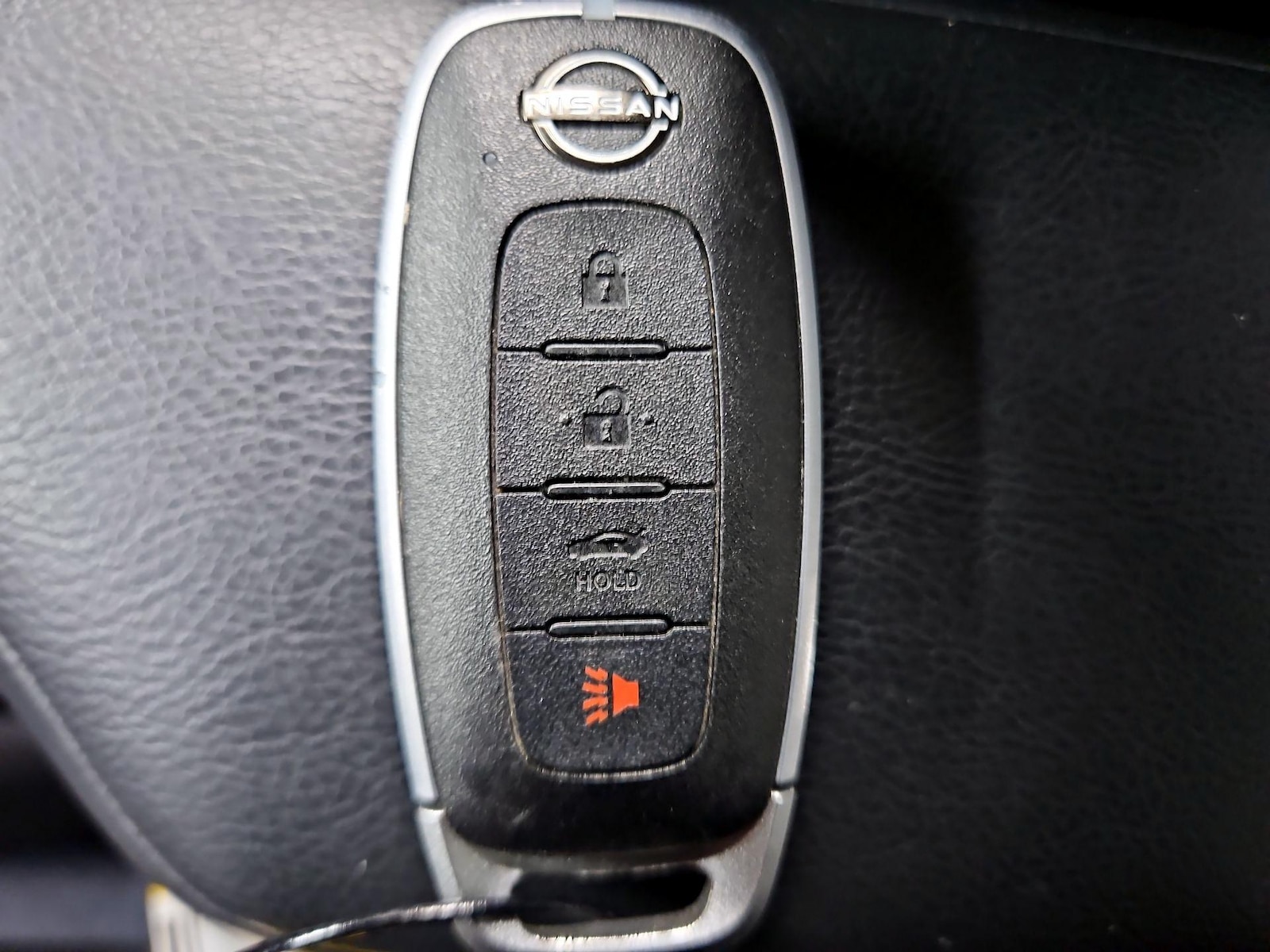 2025 Nissan Versa Sedan SV - Photo 23