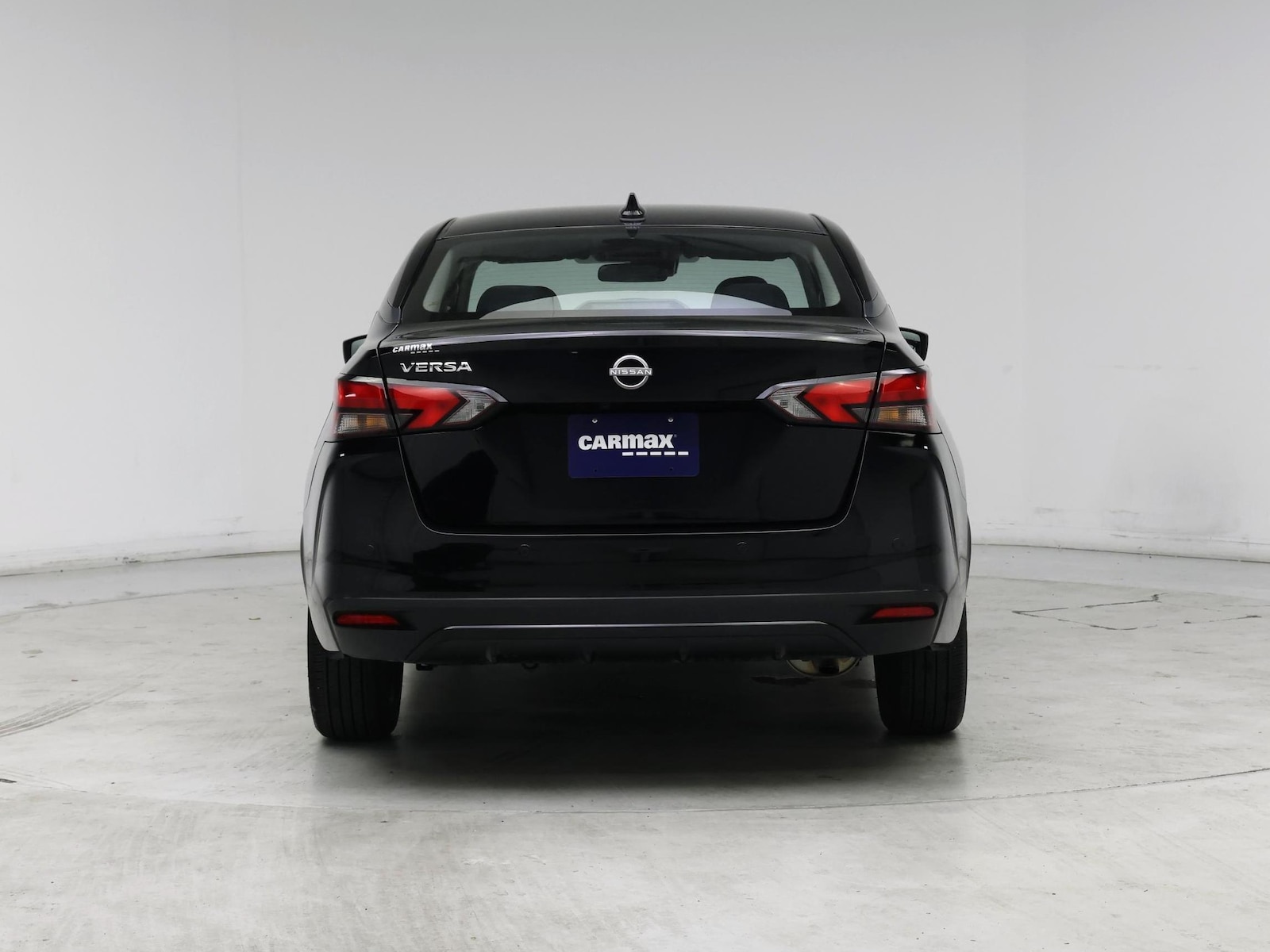 2025 Nissan Versa Sedan SV - Photo 7