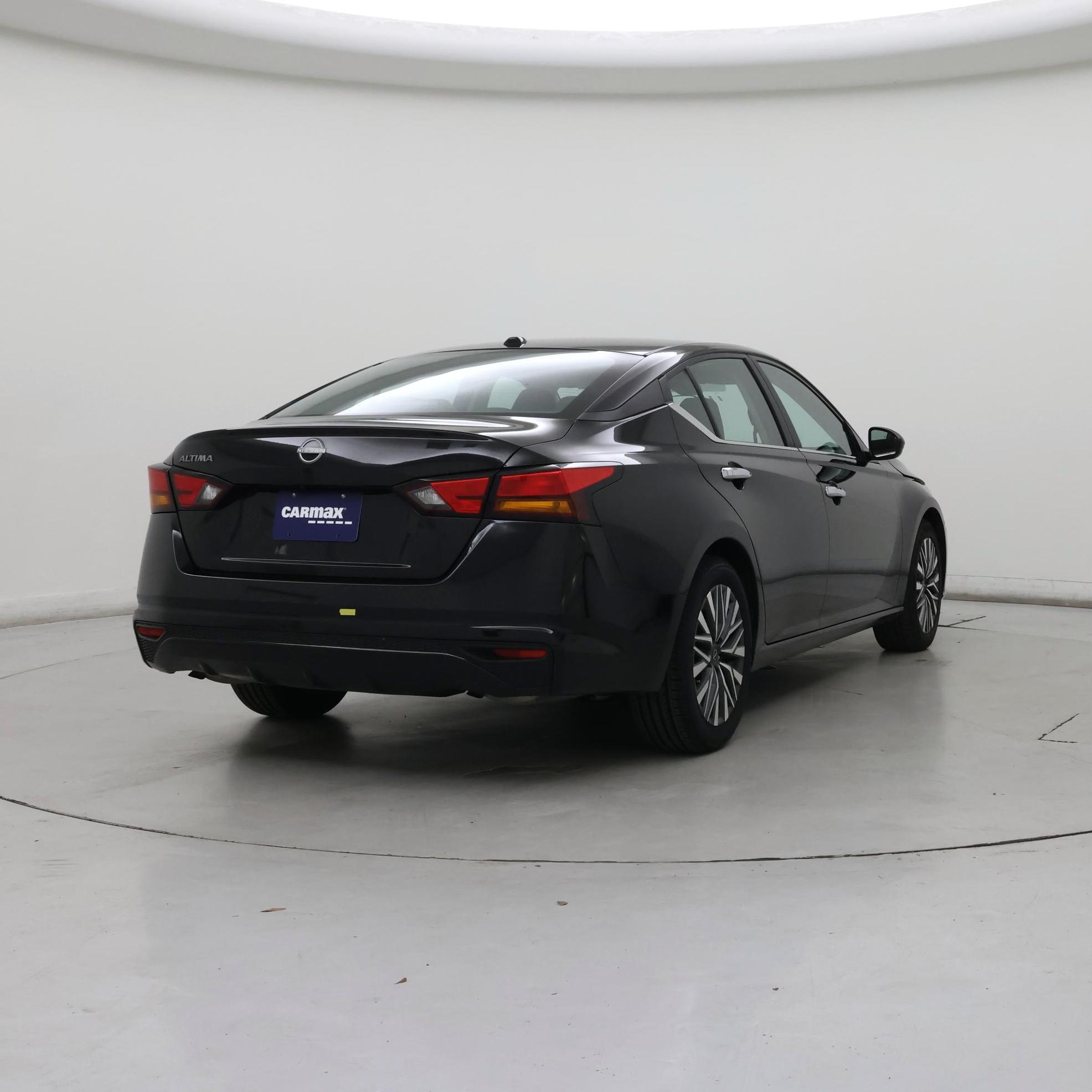 Thumbnail: 2025 Nissan Altima - 8