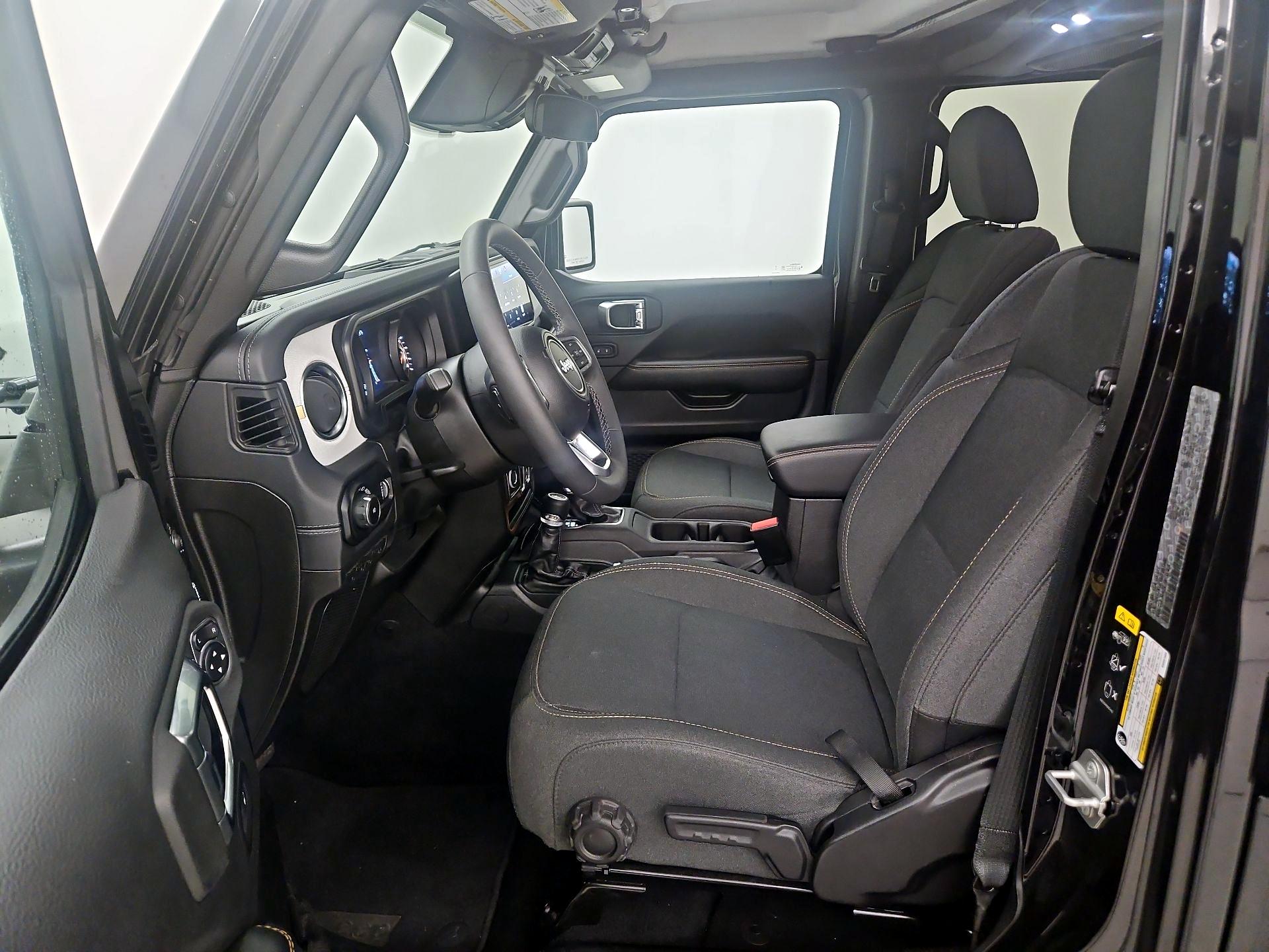 Thumbnail: 2025 Jeep Wrangler - 11