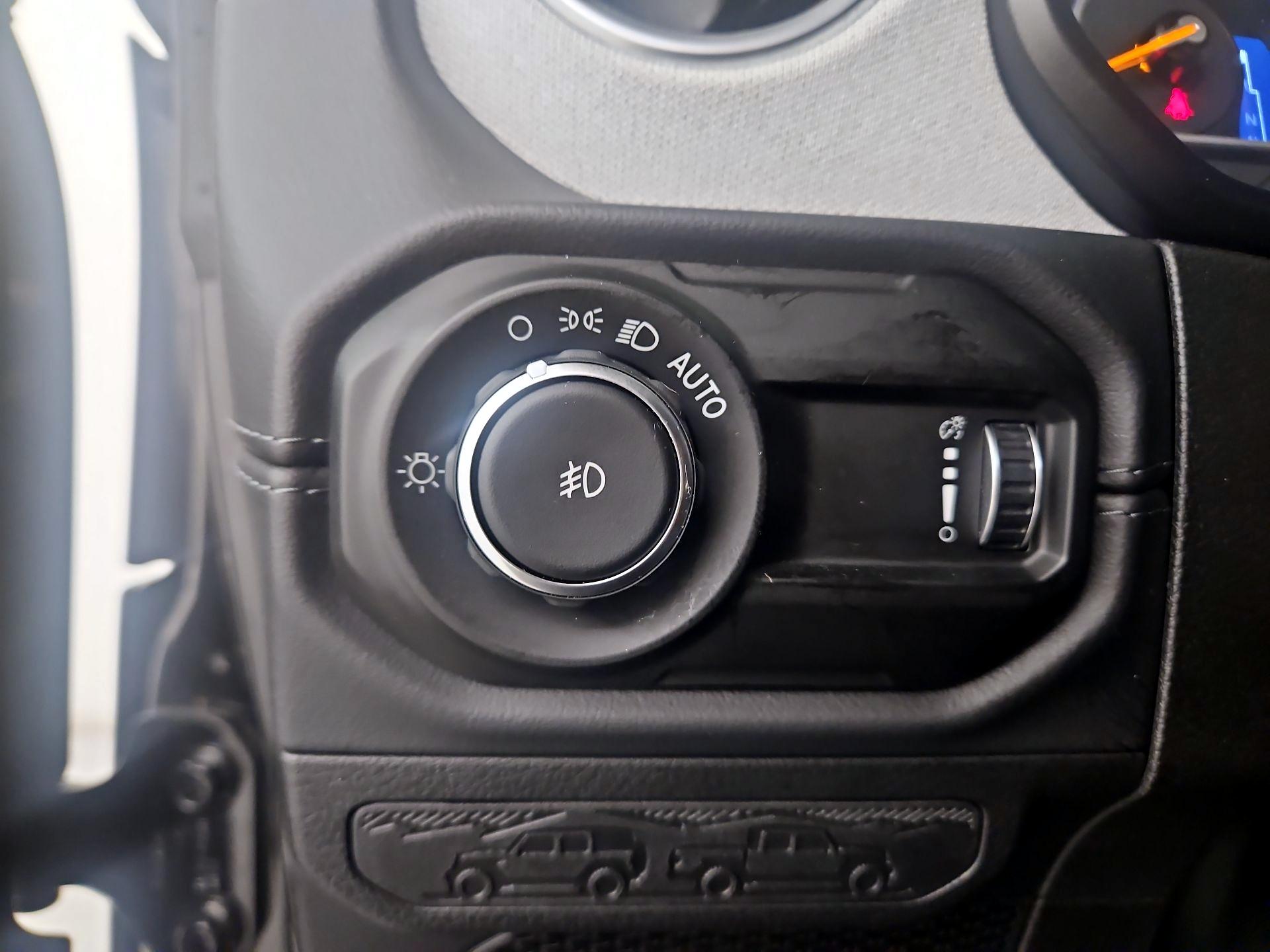 Thumbnail: 2025 Jeep Wrangler - 13