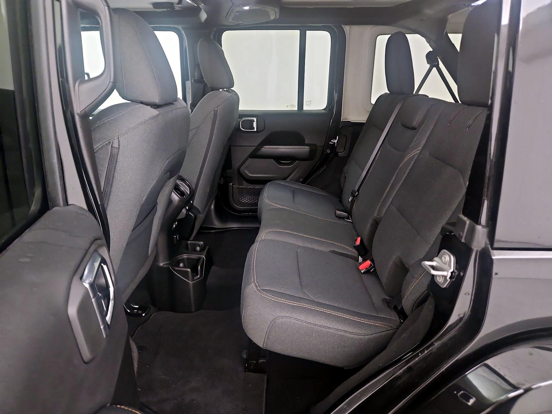 Thumbnail: 2025 Jeep Wrangler - 19