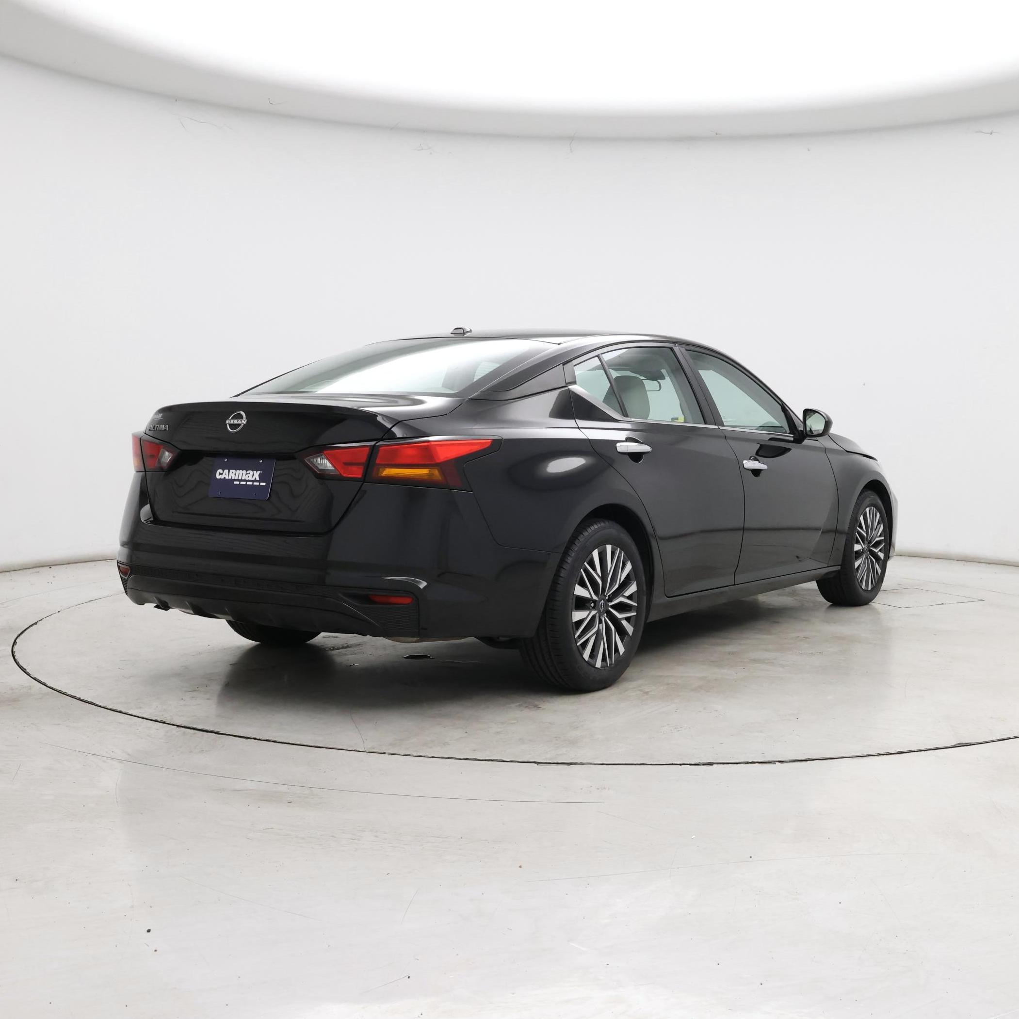 Thumbnail: 2025 Nissan Altima - 8