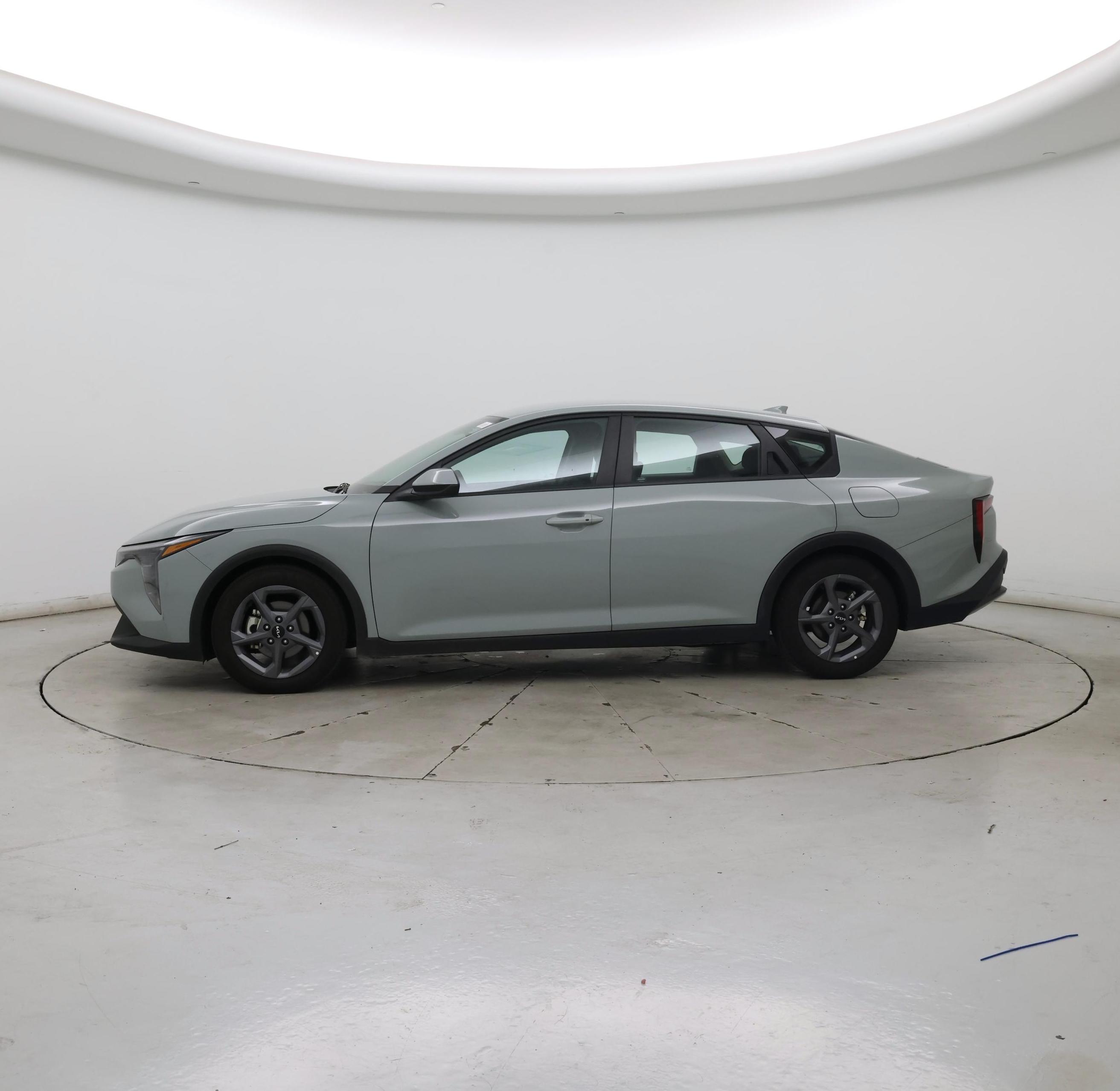 Thumbnail: 2025 Kia K4 - 3