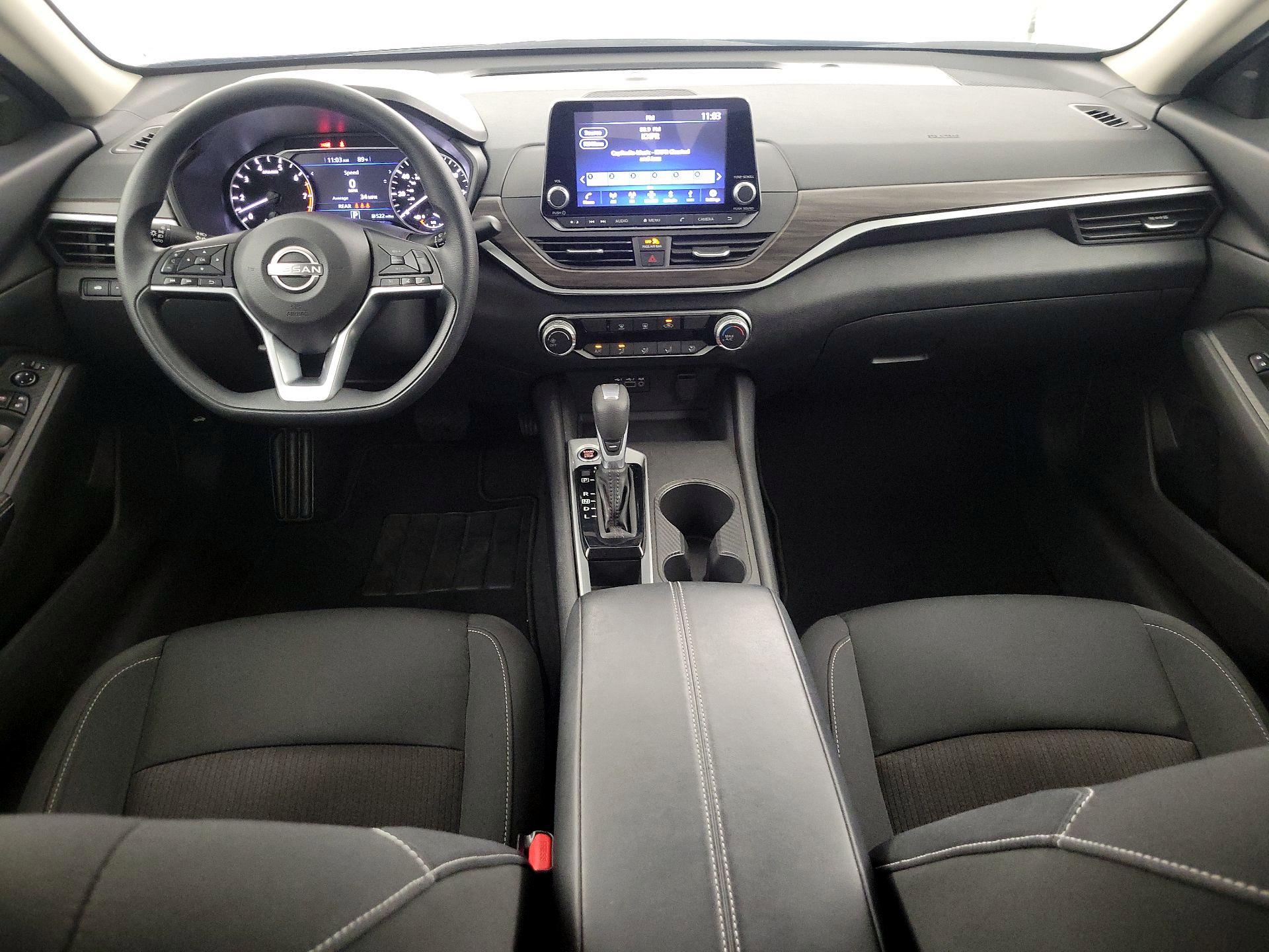 Thumbnail: 2025 Nissan Altima - 9