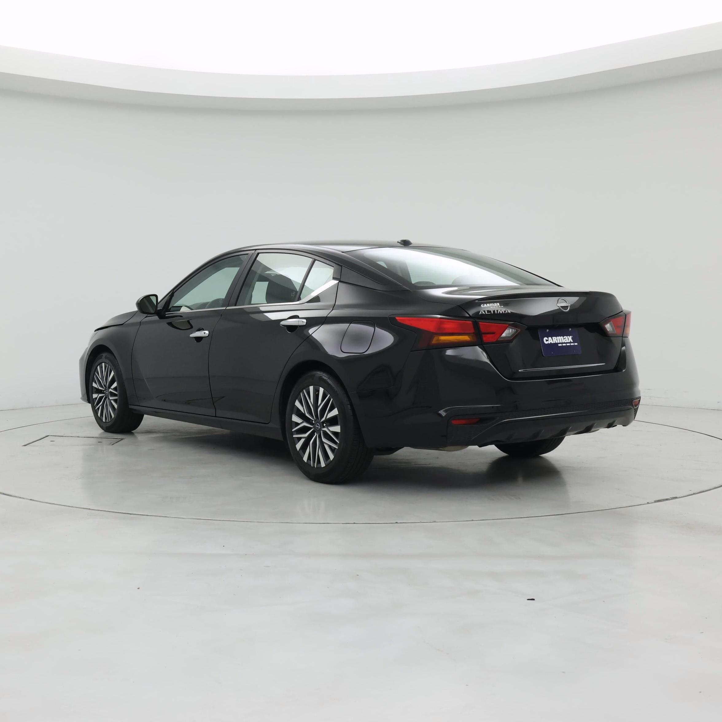 Thumbnail: 2025 Nissan Altima - 2