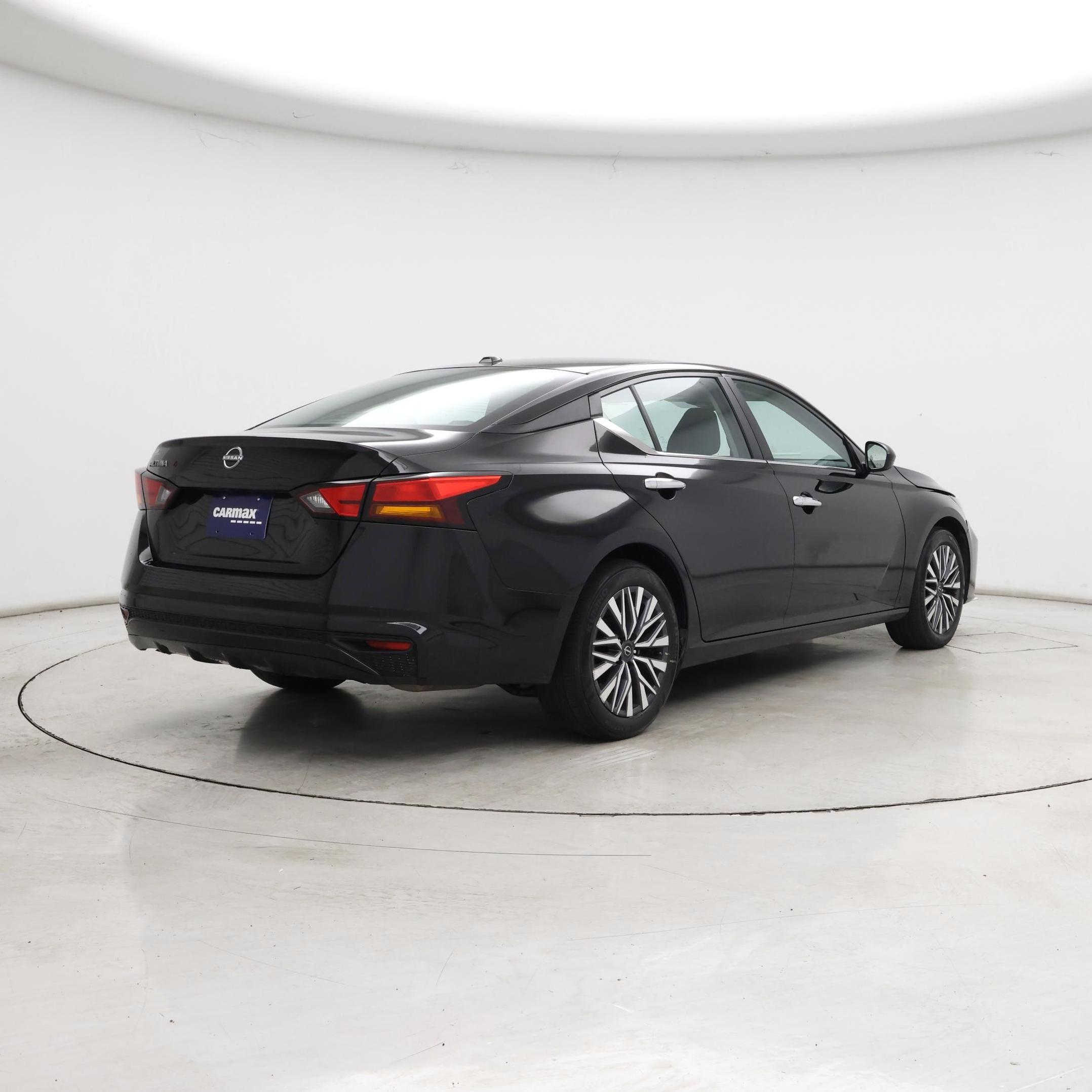 Thumbnail: 2025 Nissan Altima - 8
