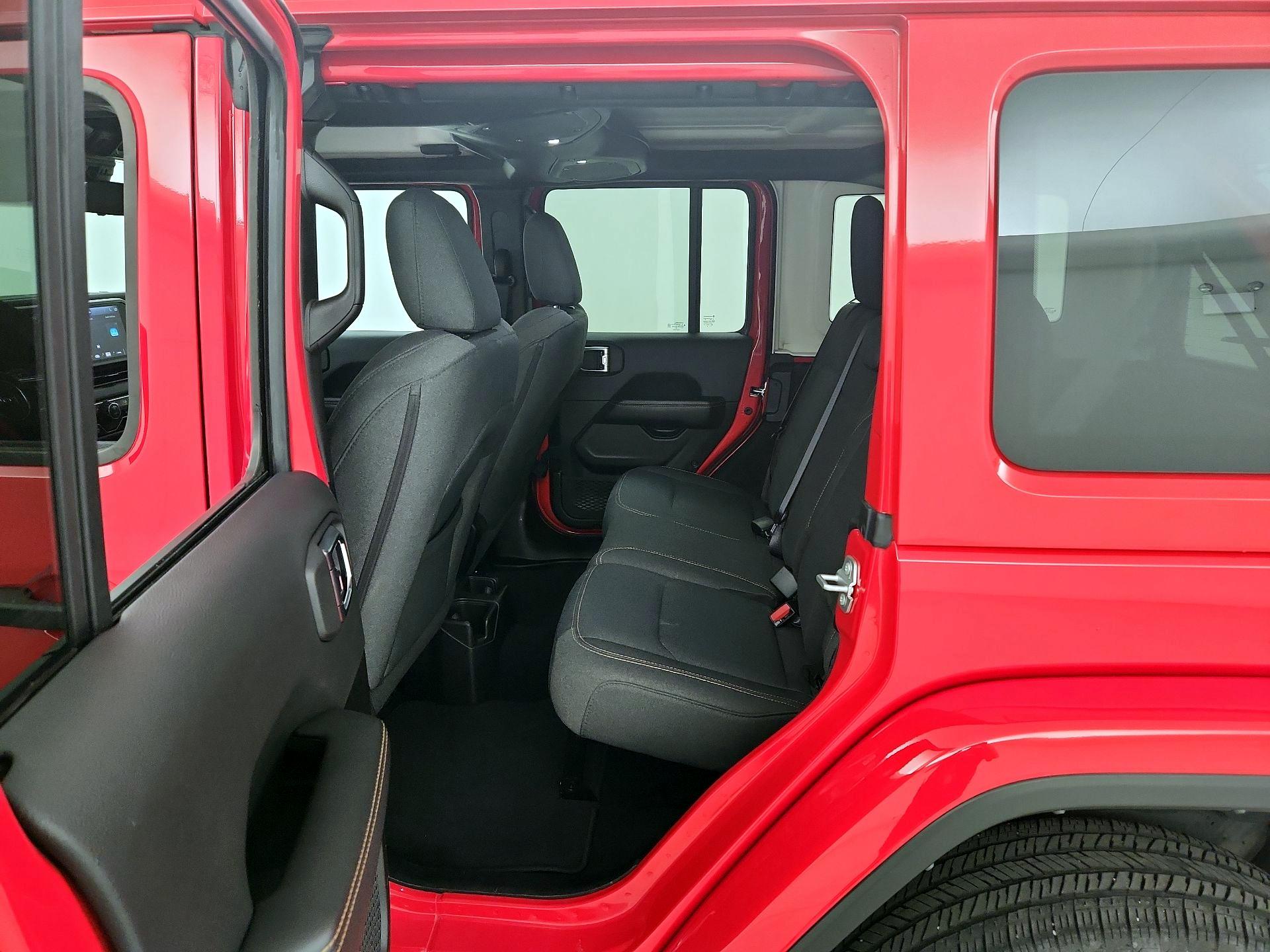 Thumbnail: 2025 Jeep Wrangler - 19