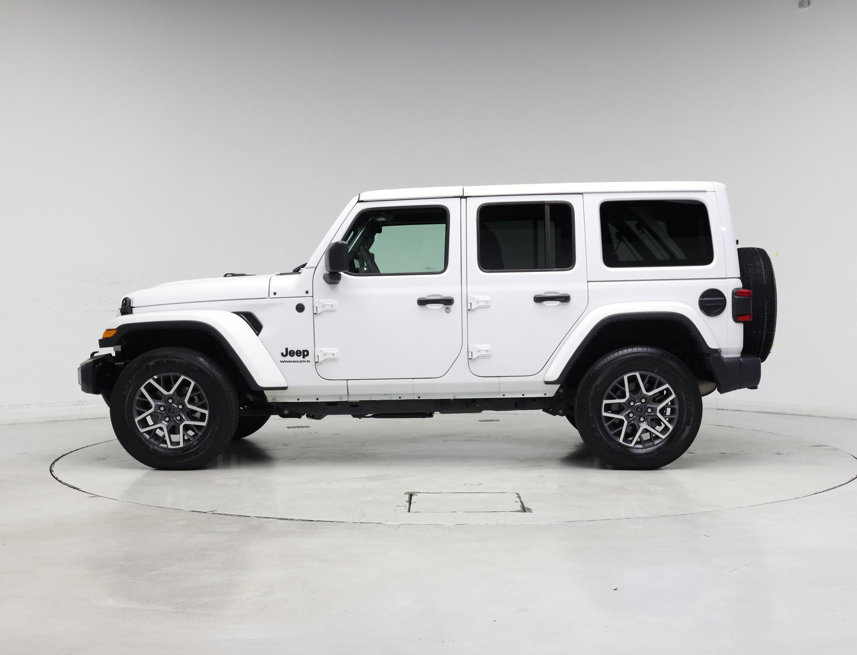 Thumbnail: 2025 Jeep Wrangler - 3