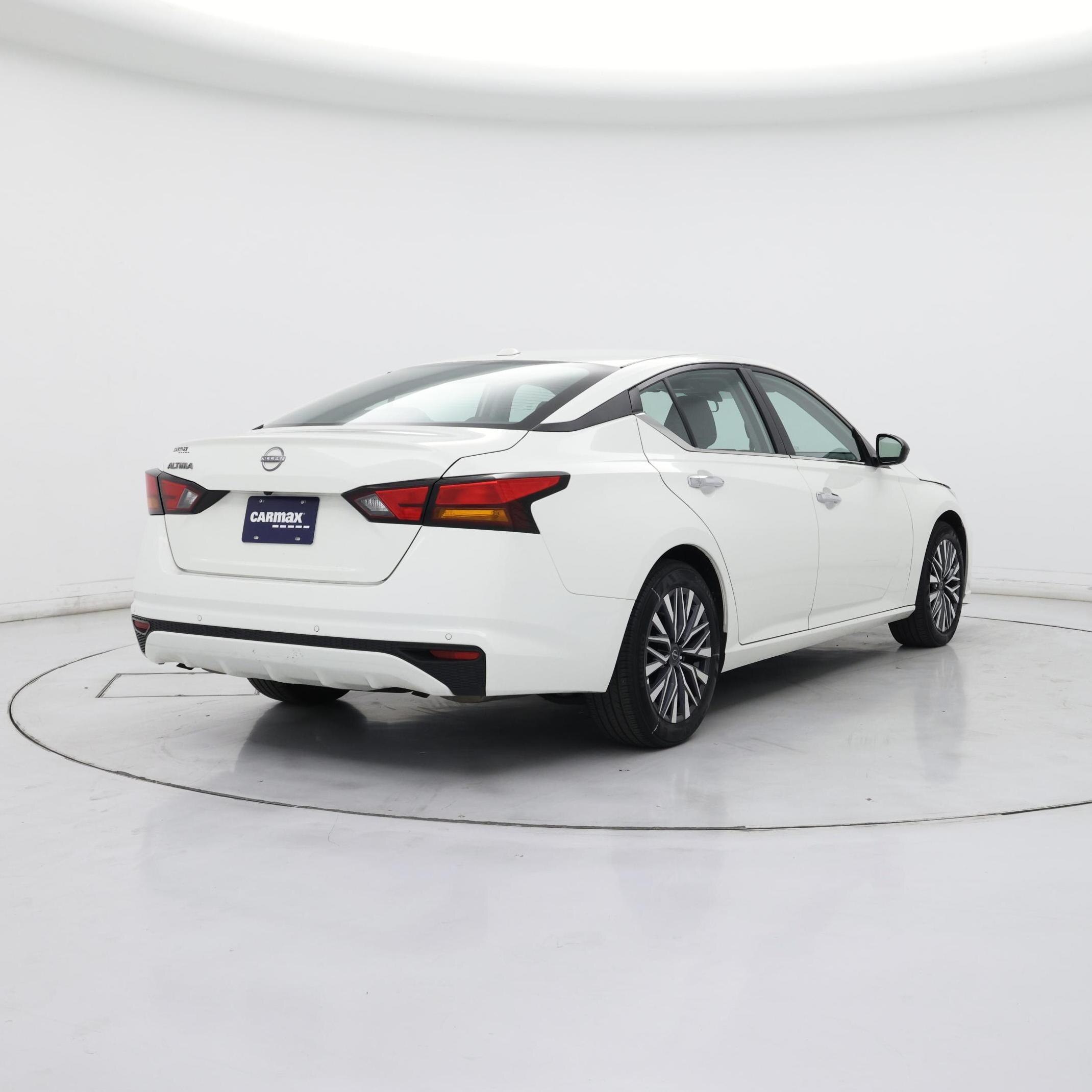 Thumbnail: 2025 Nissan Altima - 8