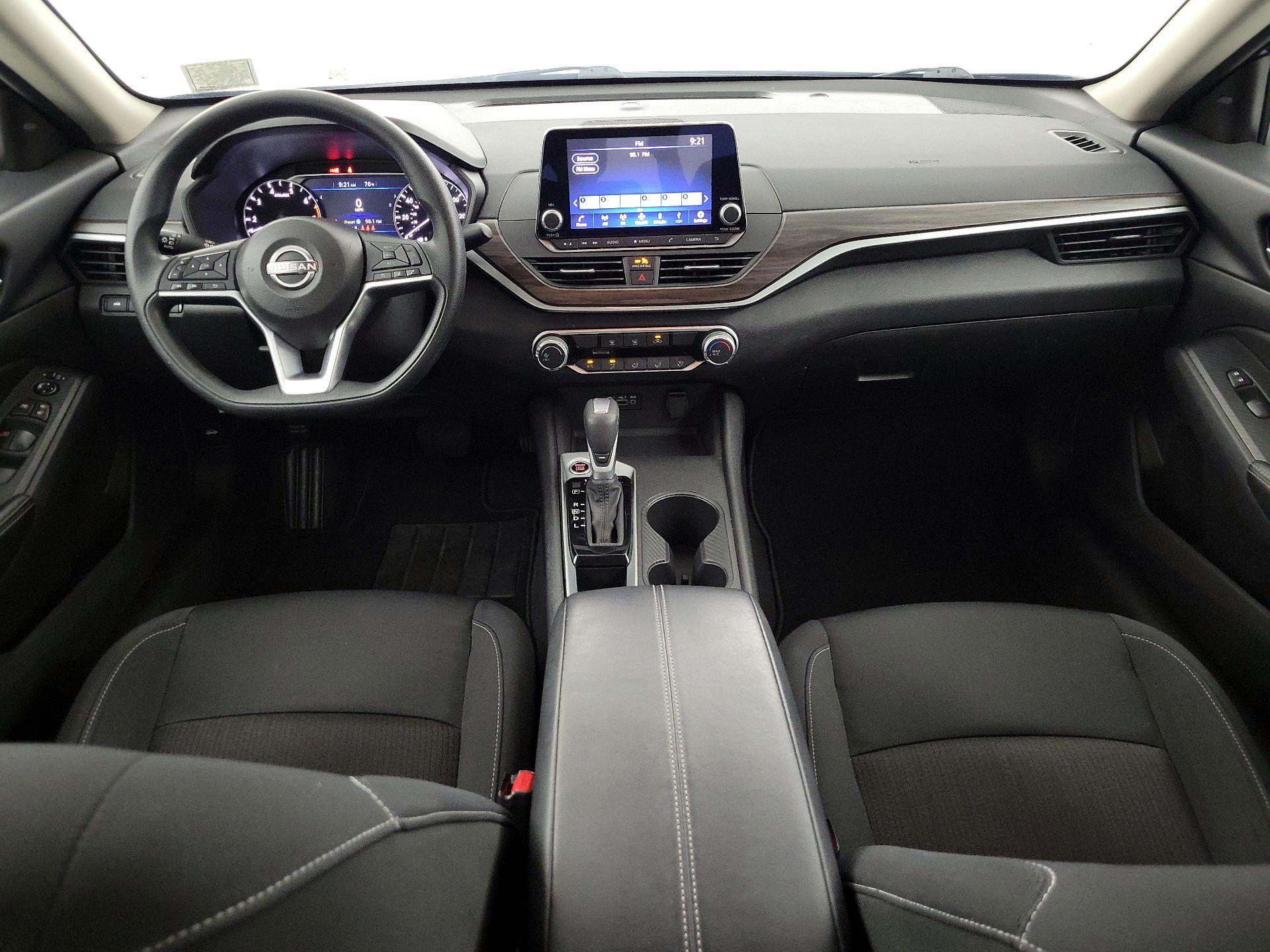 Thumbnail: 2025 Nissan Altima - 9