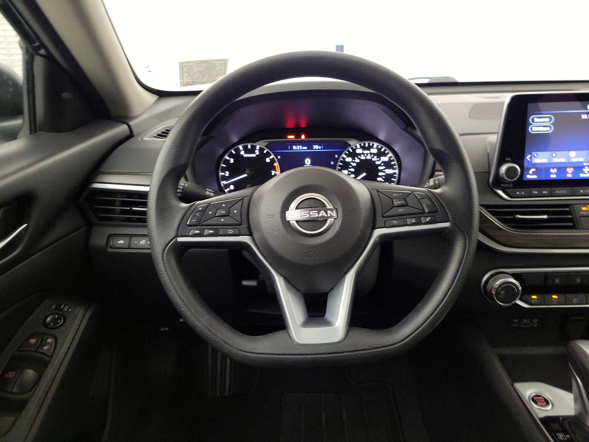 Thumbnail: 2025 Nissan Altima - 10