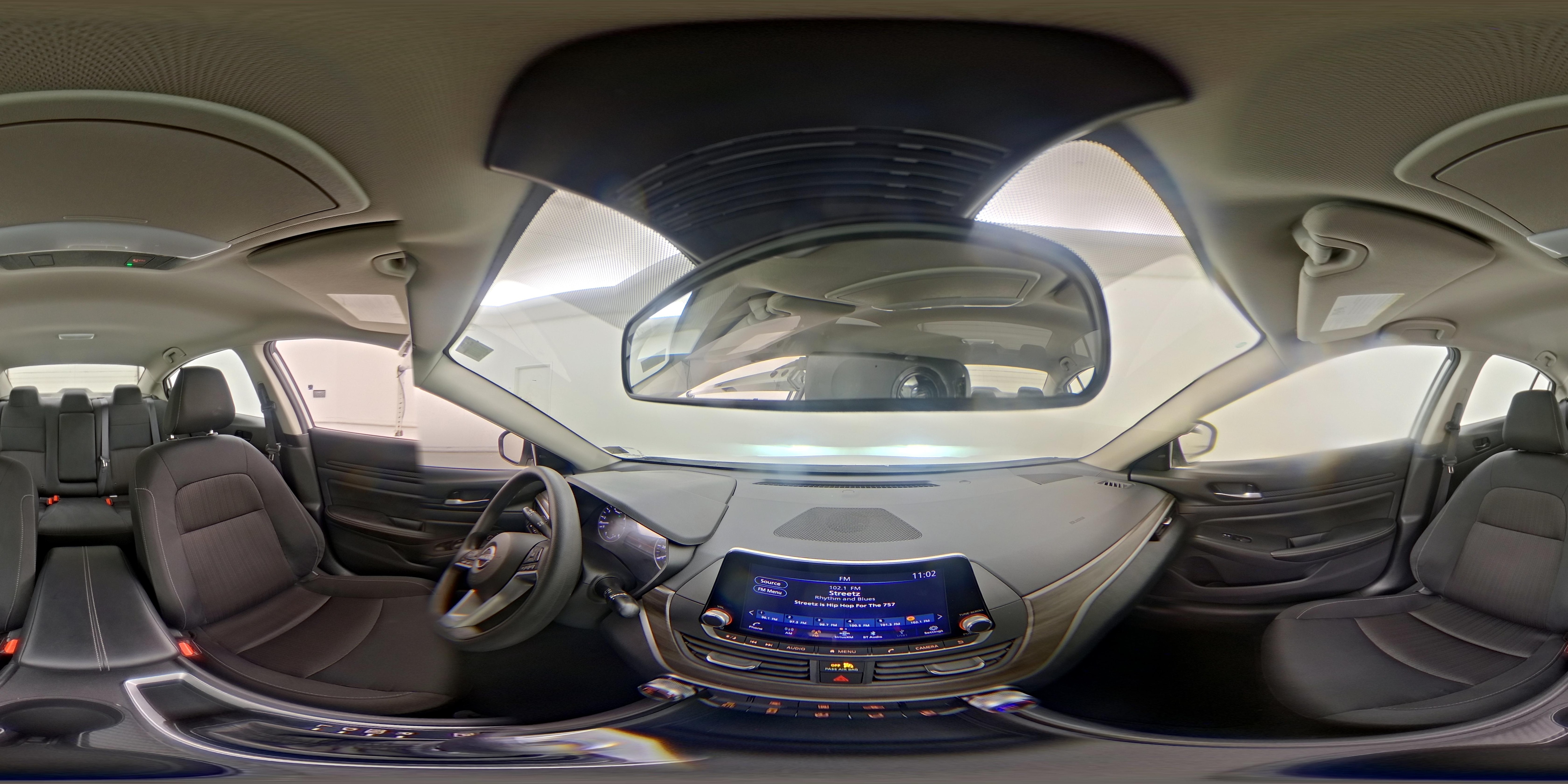 2025 Nissan Altima SV - Photo 24