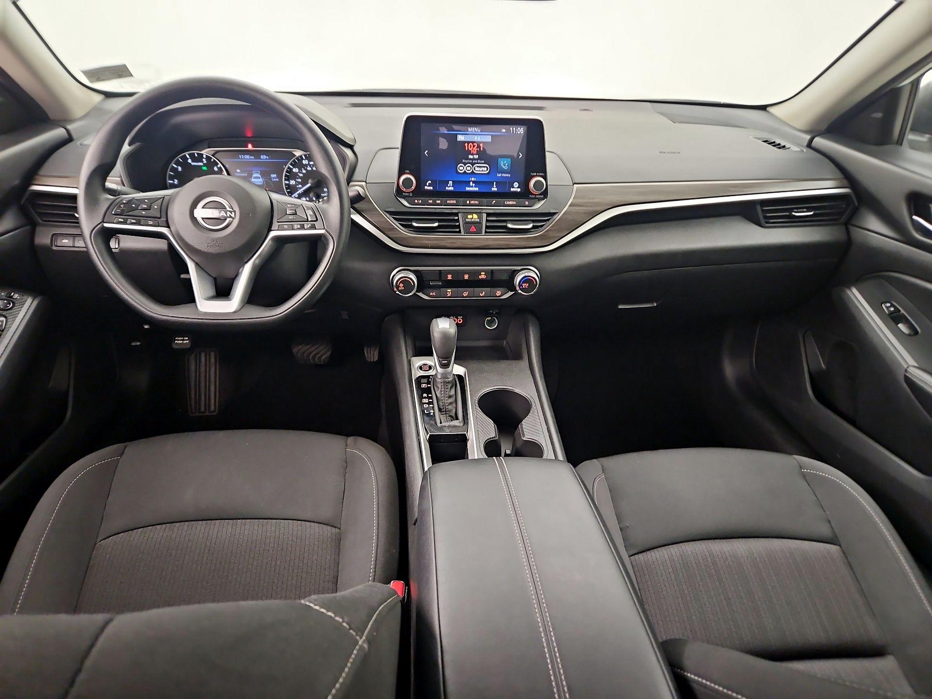 Thumbnail: 2025 Nissan Altima - 9