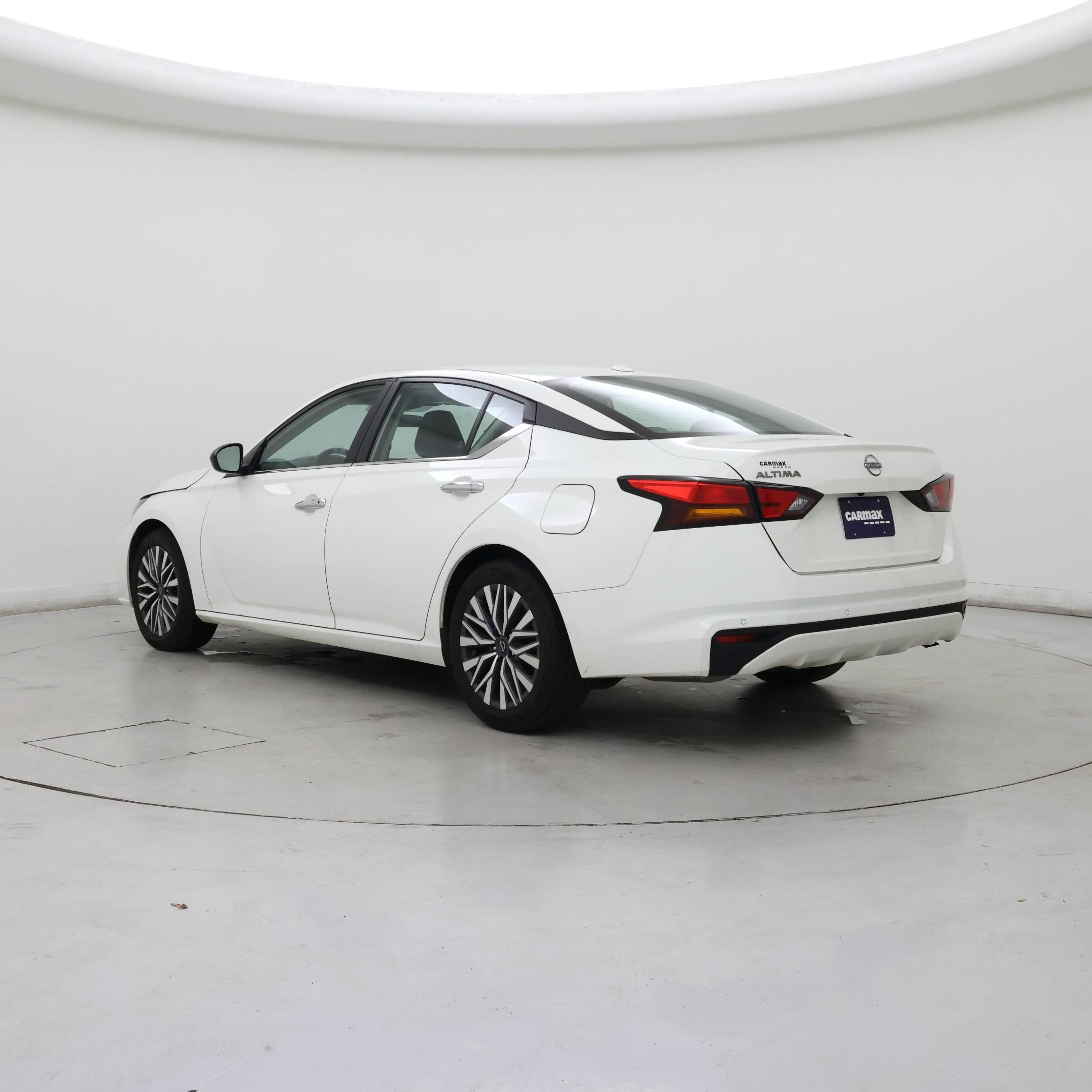 Thumbnail: 2025 Nissan Altima - 2