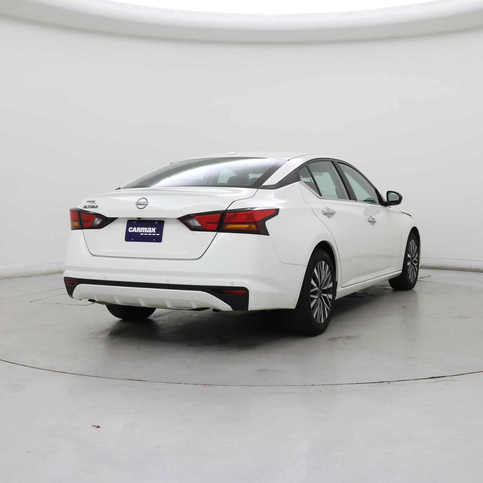 Thumbnail: 2025 Nissan Altima - 8