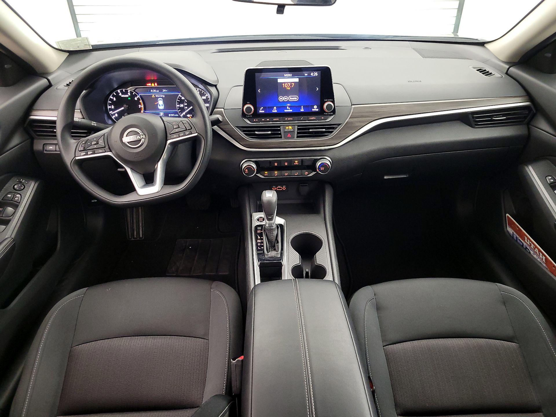 Thumbnail: 2025 Nissan Altima - 9