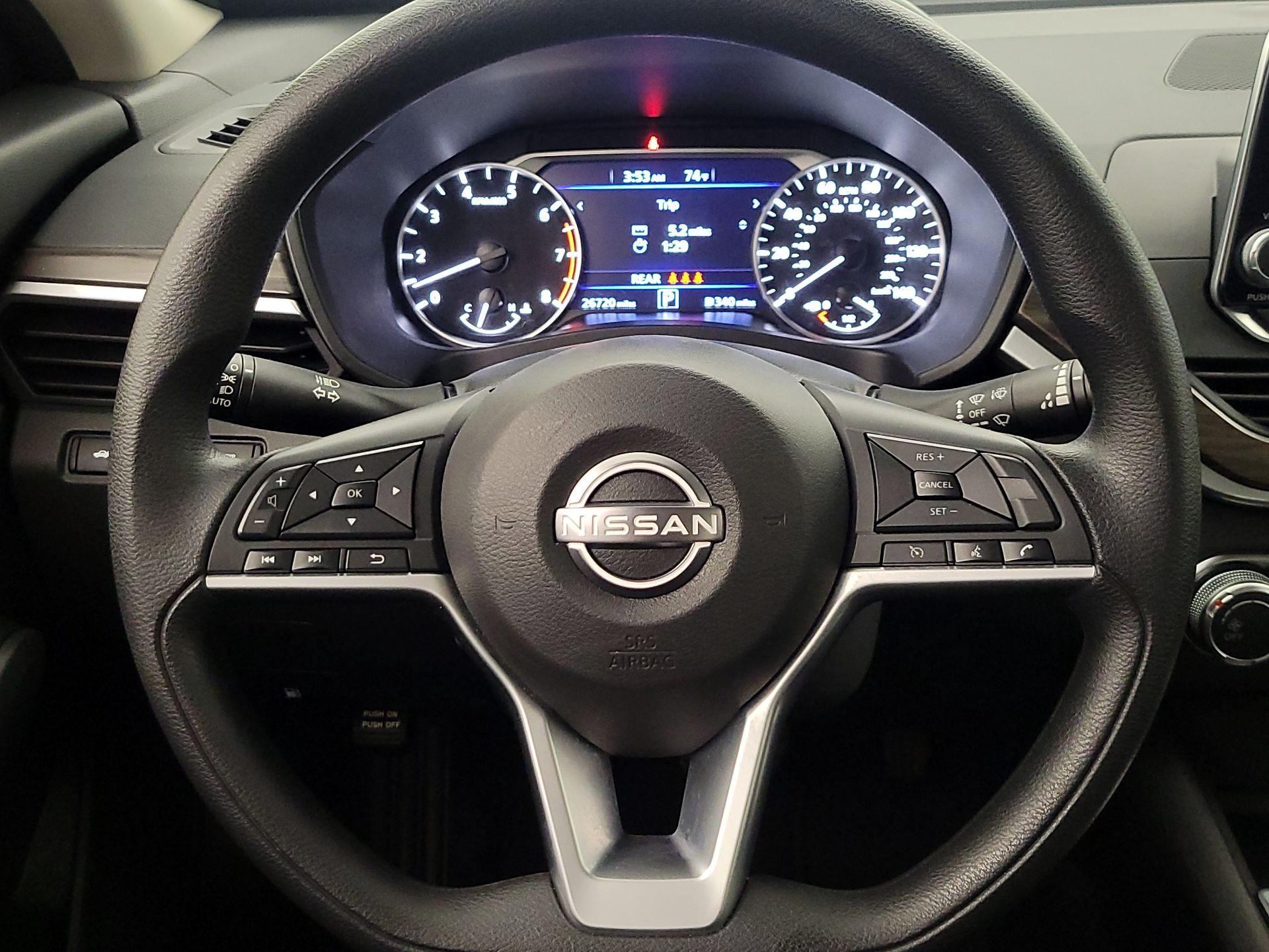 Thumbnail: 2025 Nissan Altima - 10