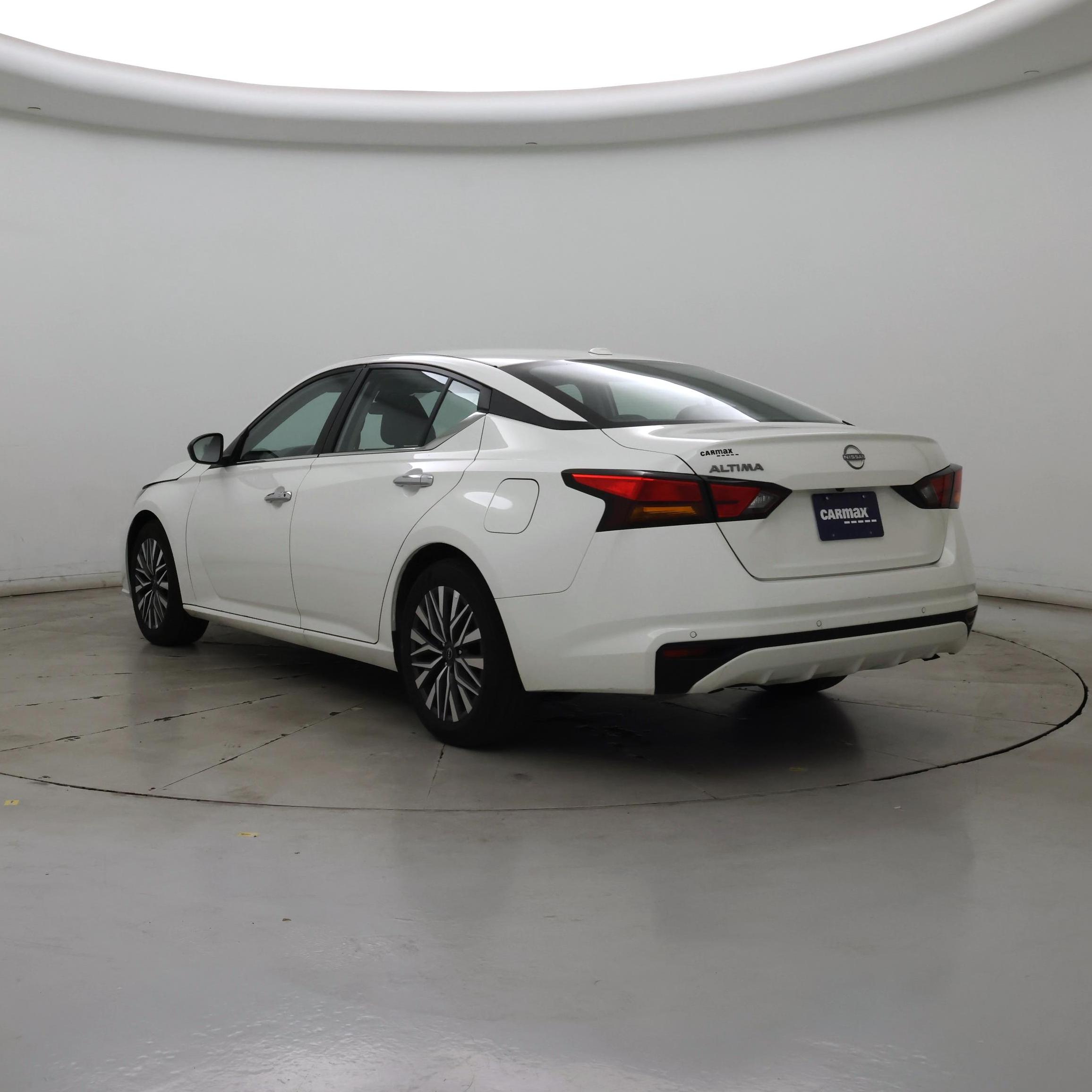 Thumbnail: 2025 Nissan Altima - 2
