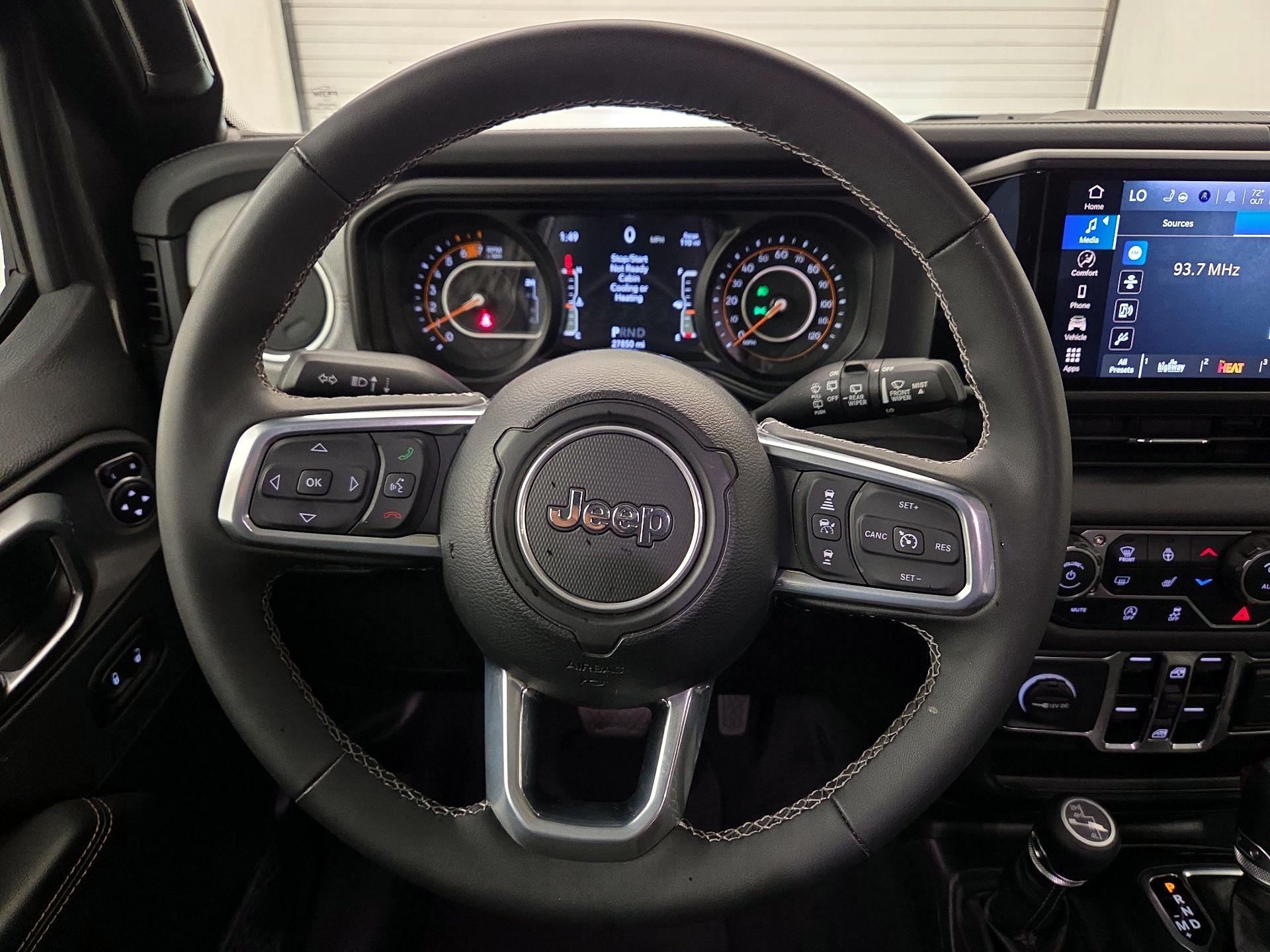 Thumbnail: 2025 Jeep Wrangler - 10