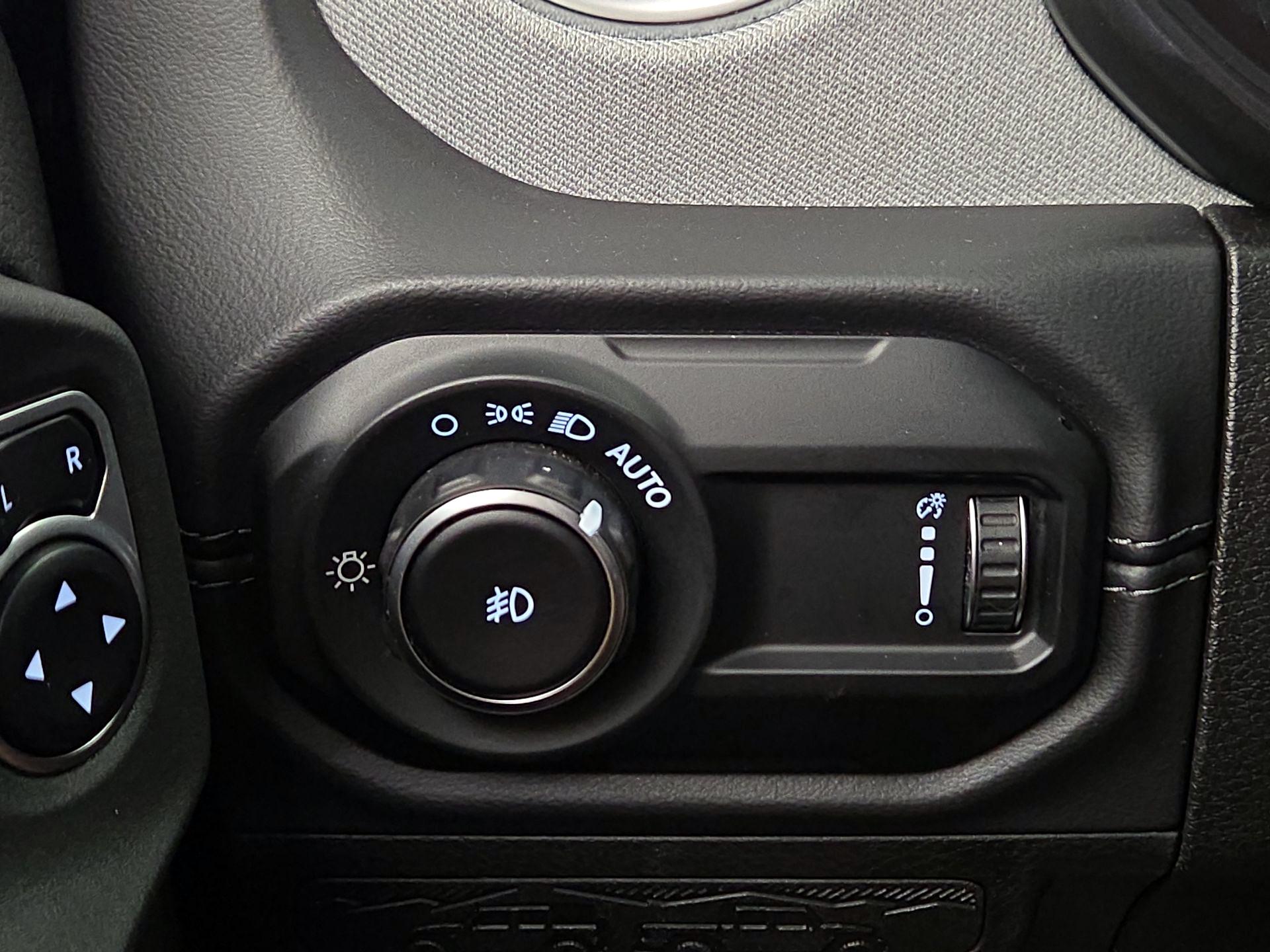 Thumbnail: 2025 Jeep Wrangler - 13