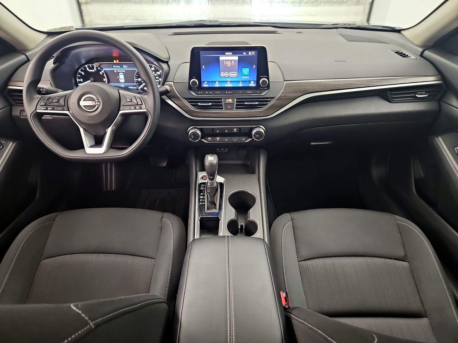 Thumbnail: 2025 Nissan Altima - 9