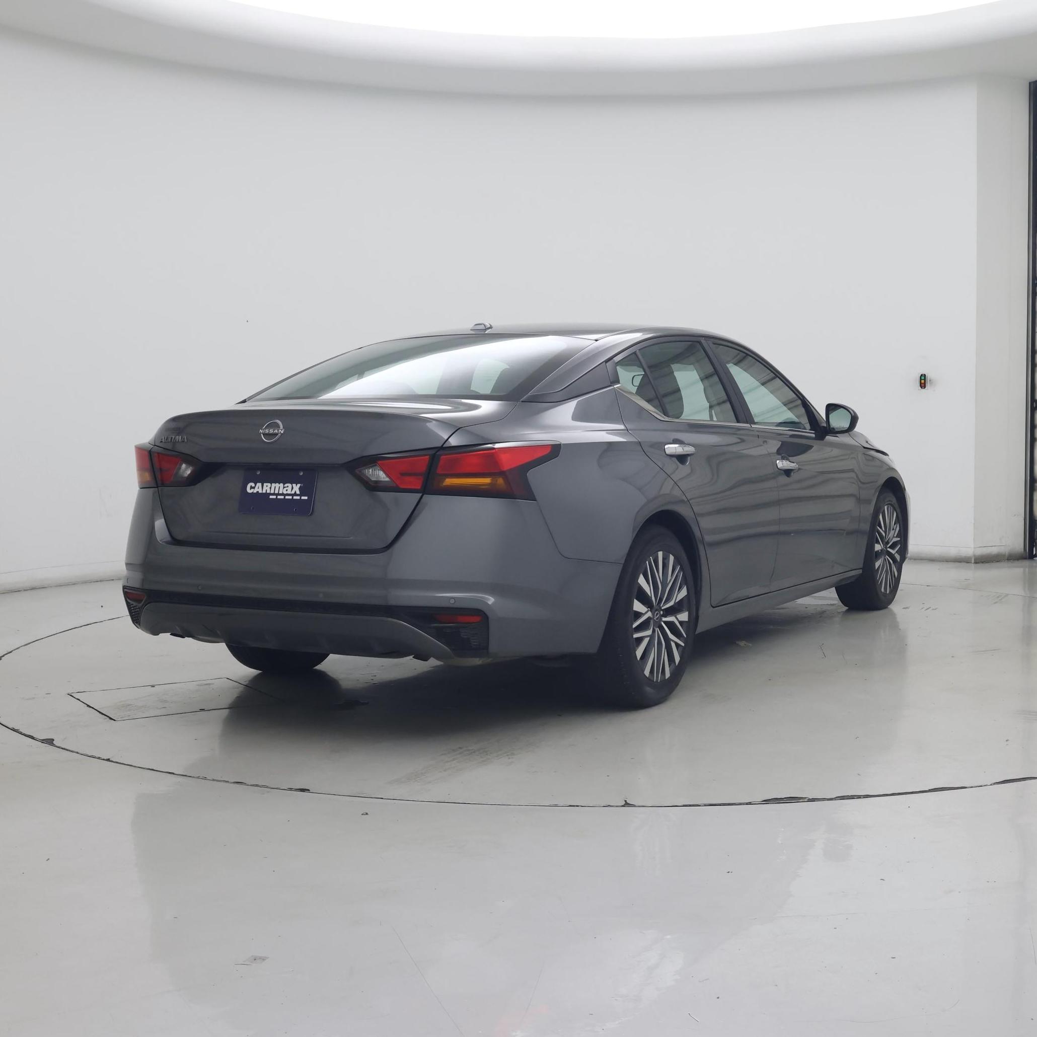 Thumbnail: 2025 Nissan Altima - 8