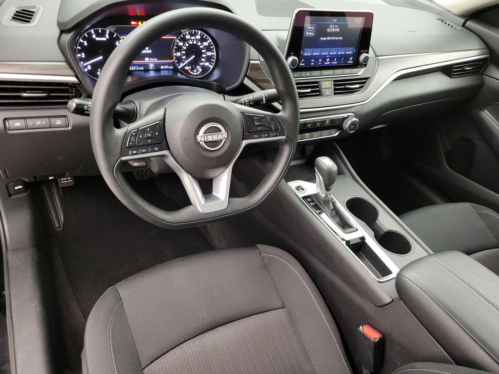 Thumbnail: 2025 Nissan Altima - 9