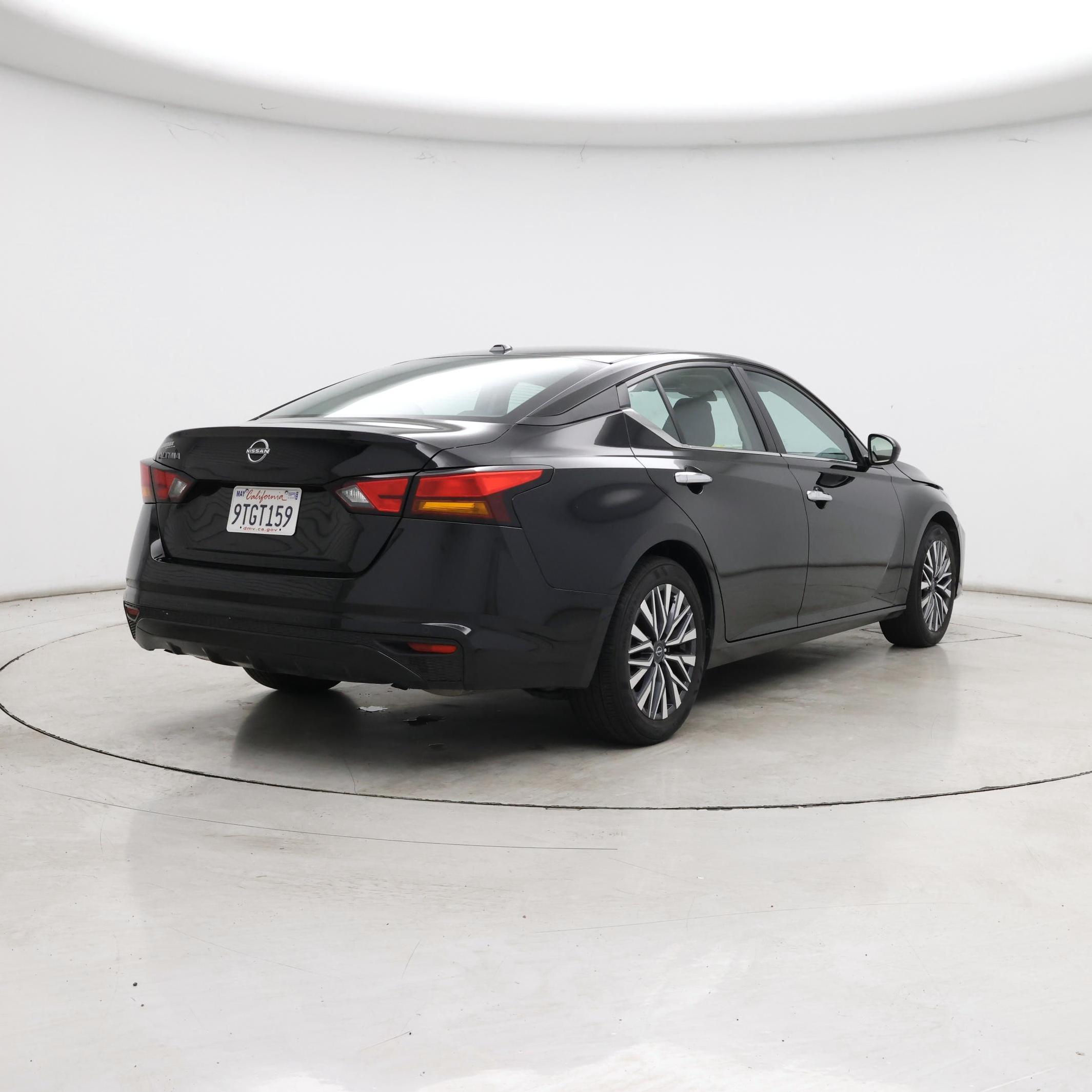 Thumbnail: 2025 Nissan Altima - 8